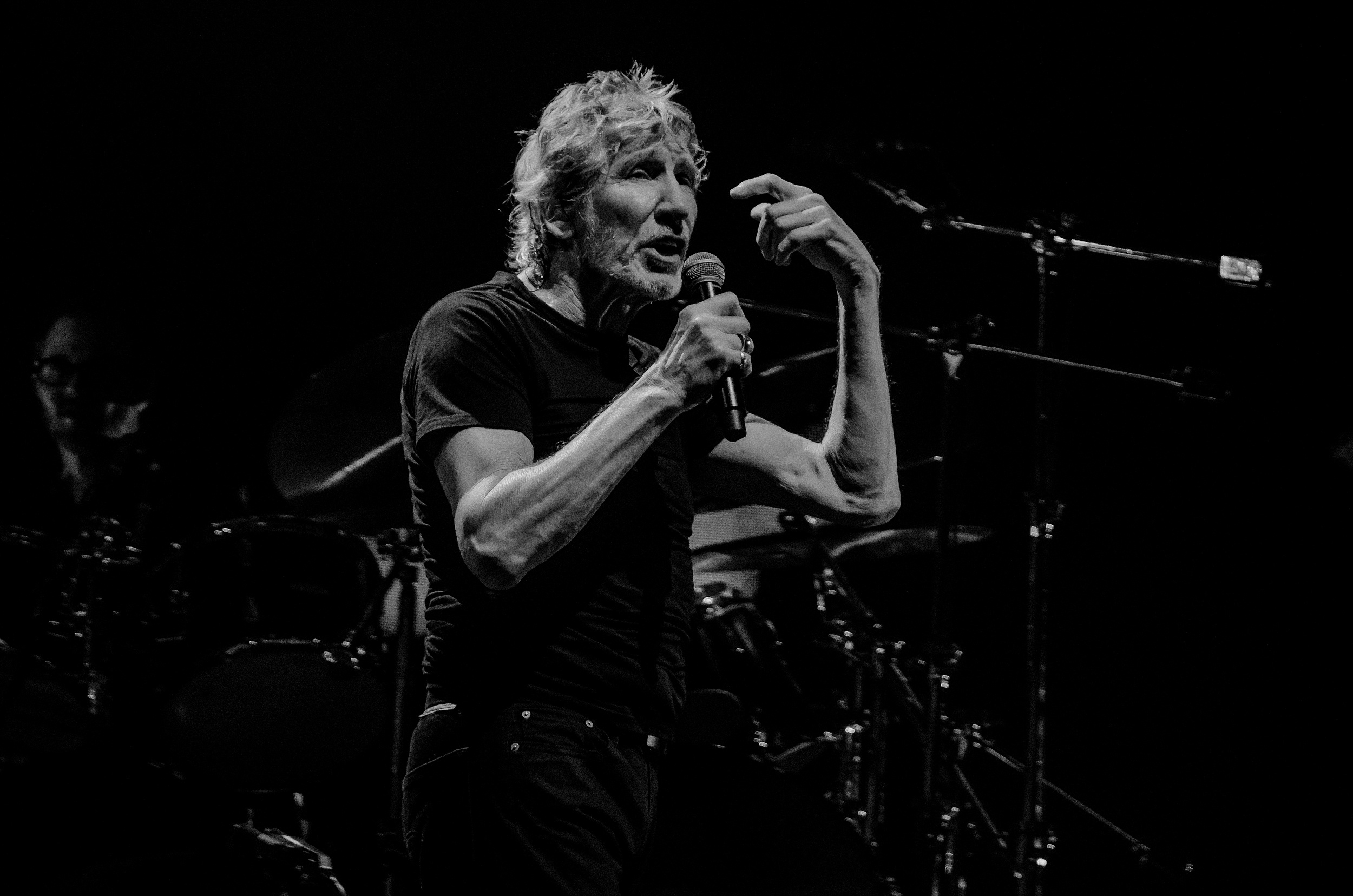 Роджер Уотерс концерт в Москве. Репортажный и свадебный фотограф в Курске Борис Захарчук