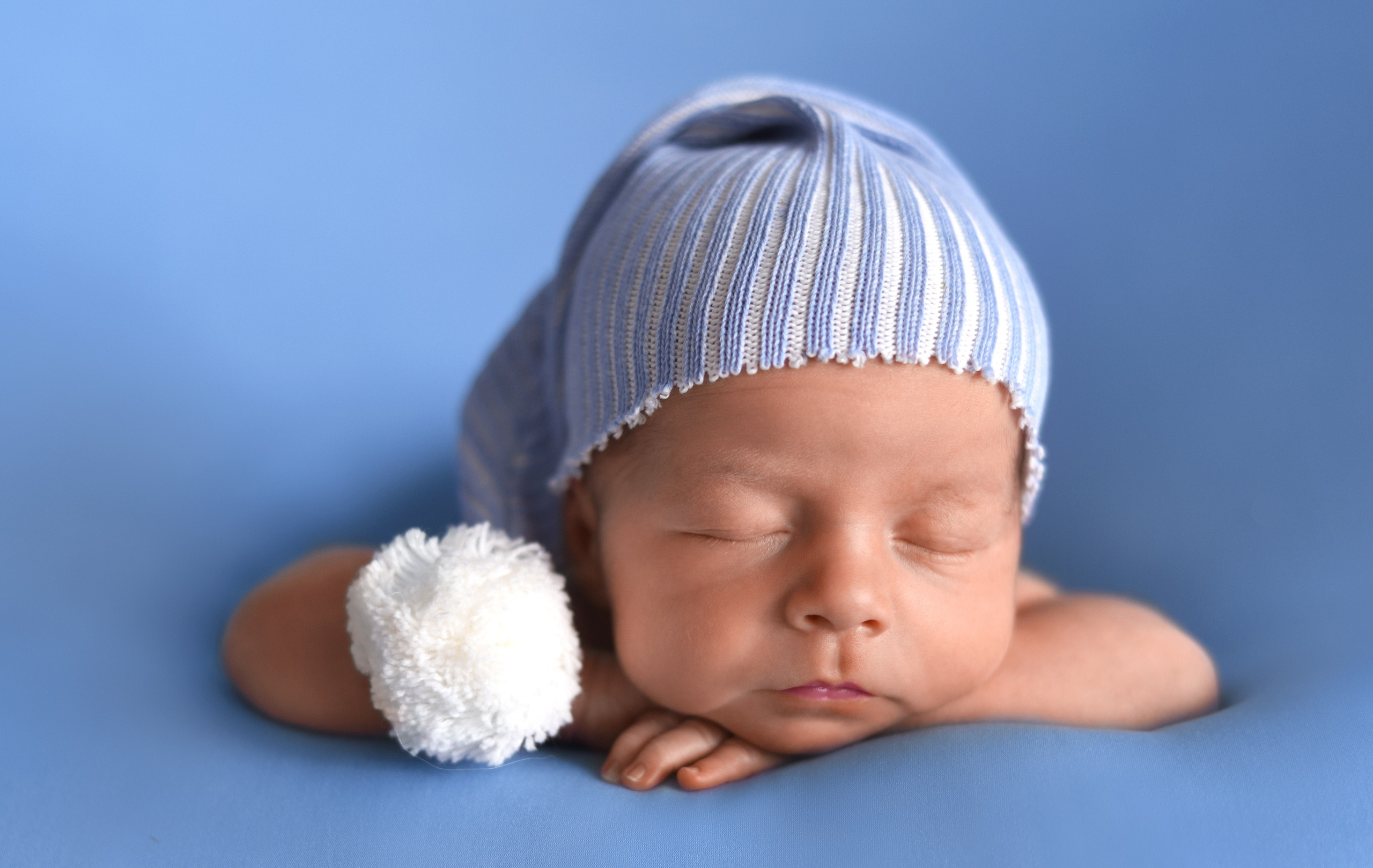 Новорожденные малыши. Детский и семейный Фотограф г. Красноярск