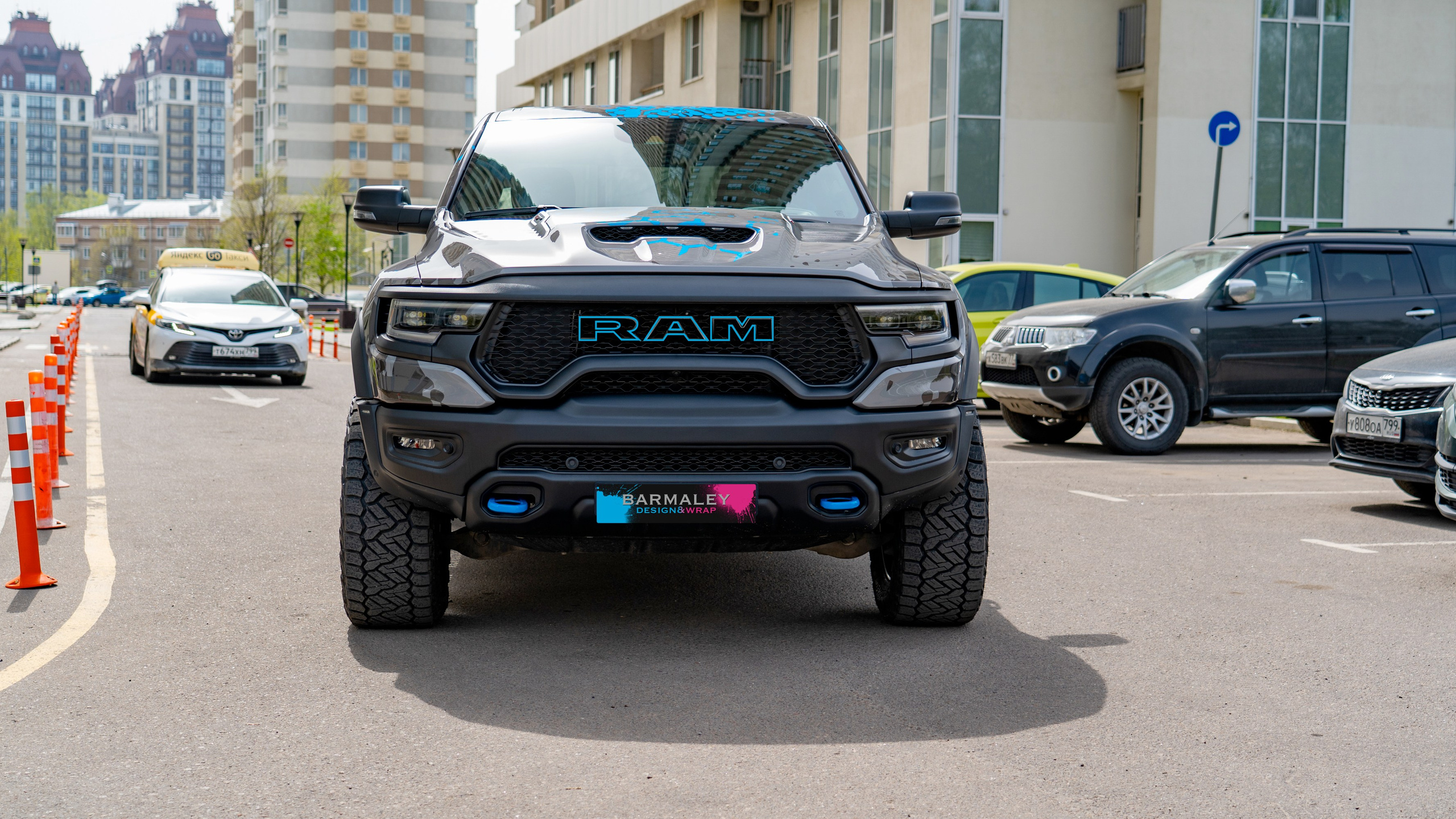 Винилография на RAM TRX. Студия дизайна и оклейки авто Barmaley Design