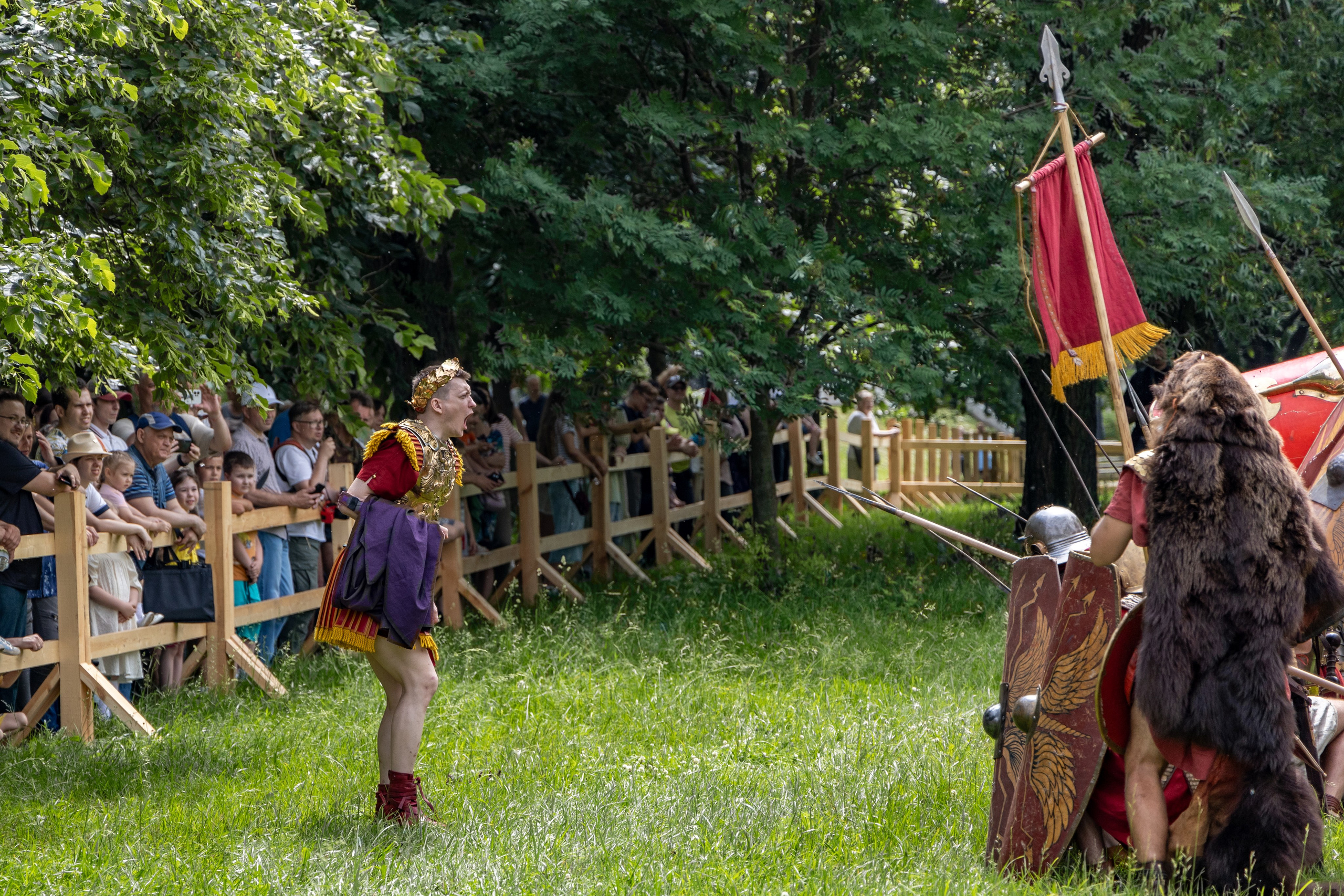 Времена и эпохи 2024. Ростокинский акведук. Площадка Античность. Репортажный, семейный и студийный фотограф в Москве Демин Алексей