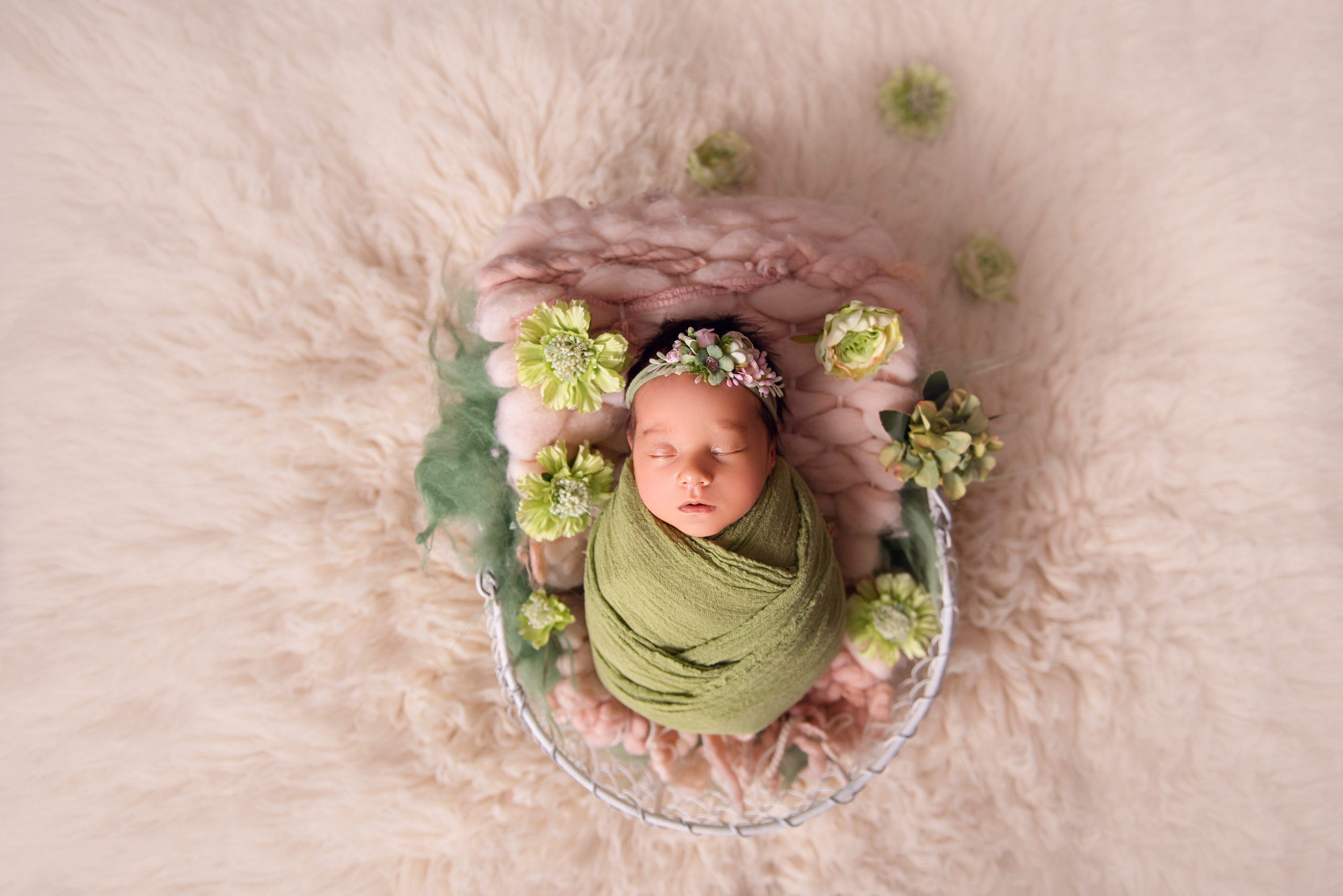 ГВ, грудное вскармливание в Ярославле, смесь для новорожденных малышей, искусственное кормление, роды Ярославль, новорожденный 