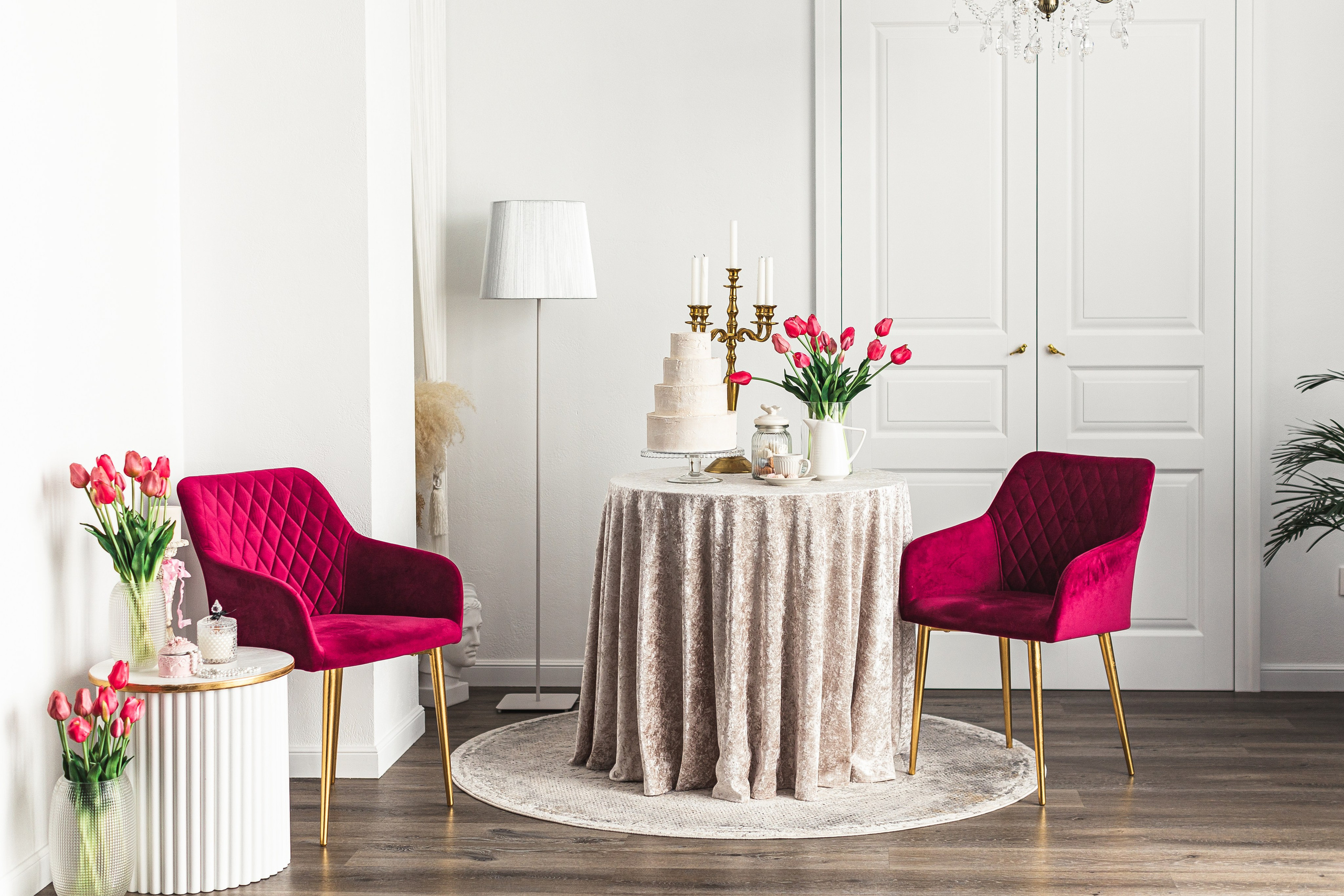 Светлая, просторная фотостудия в Тюмени. Профессиональный фотограф в Тюмени Наталья Кравченко