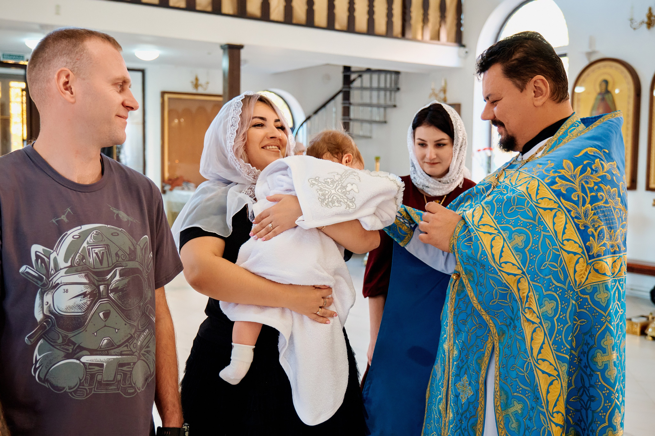 Крестины. Храм св. Серафима Саровского. Фотограф Таганрог Анна Трайжон
