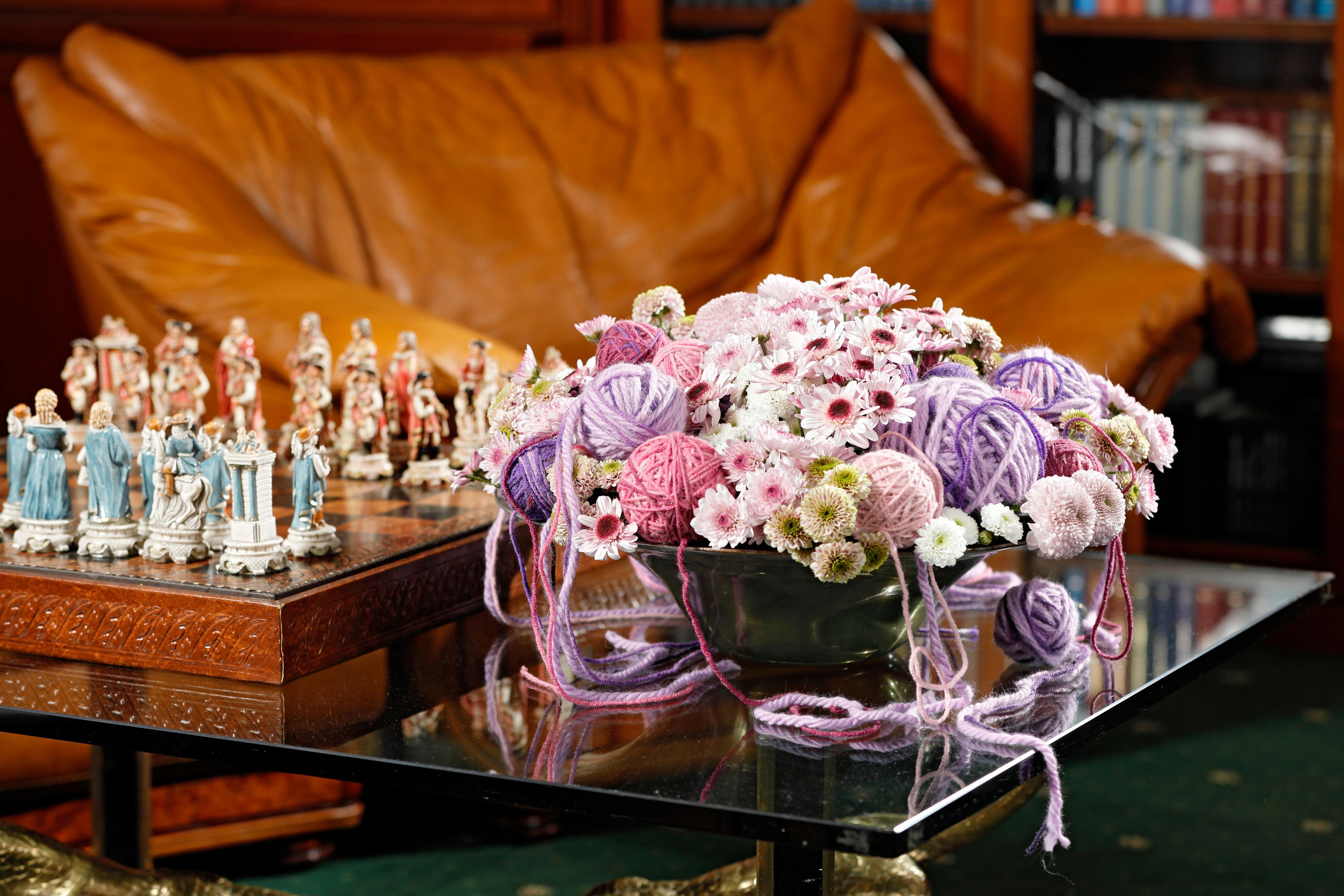 Съёмка для журнала "Идеи Вашего дома" и портала Flower Experience (креативный руководитель: Наташа Миронова), флорист: Роман Зарубин.