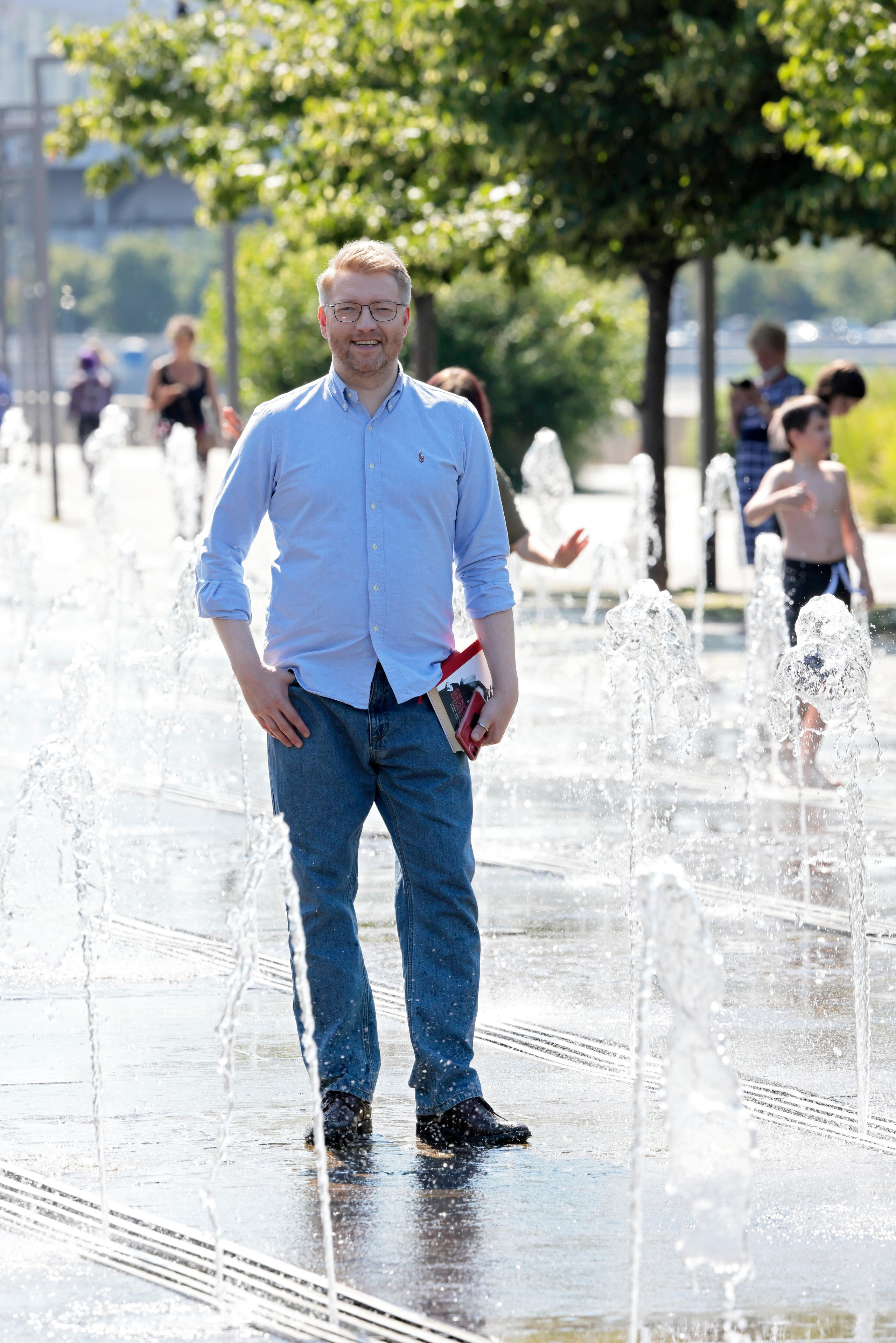 Уличная фотосессия Николая Рыбакова. Попов.фото — Предметная фотостудия в Новой Москве