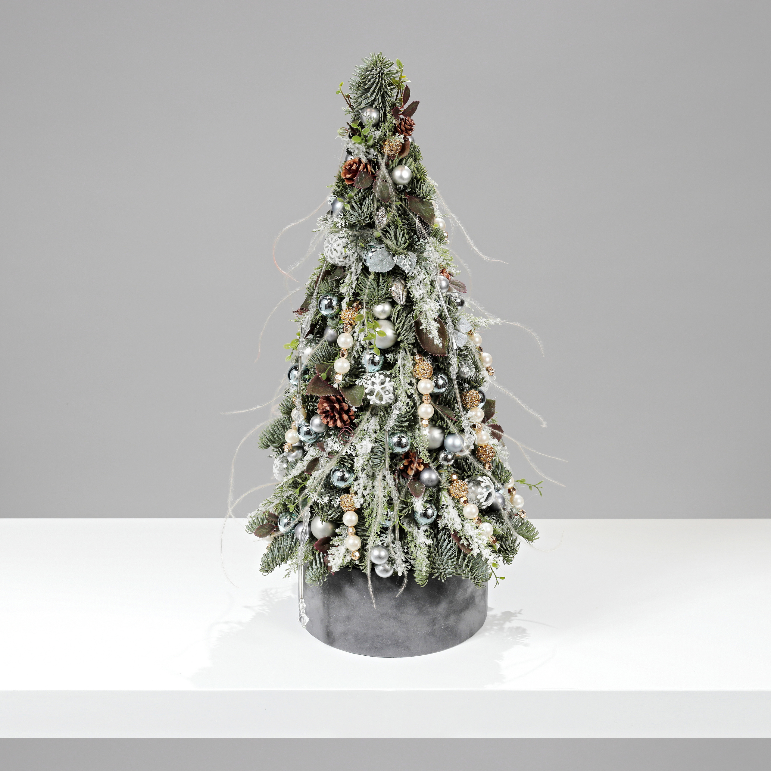 Флорист: Жанна Семёнова