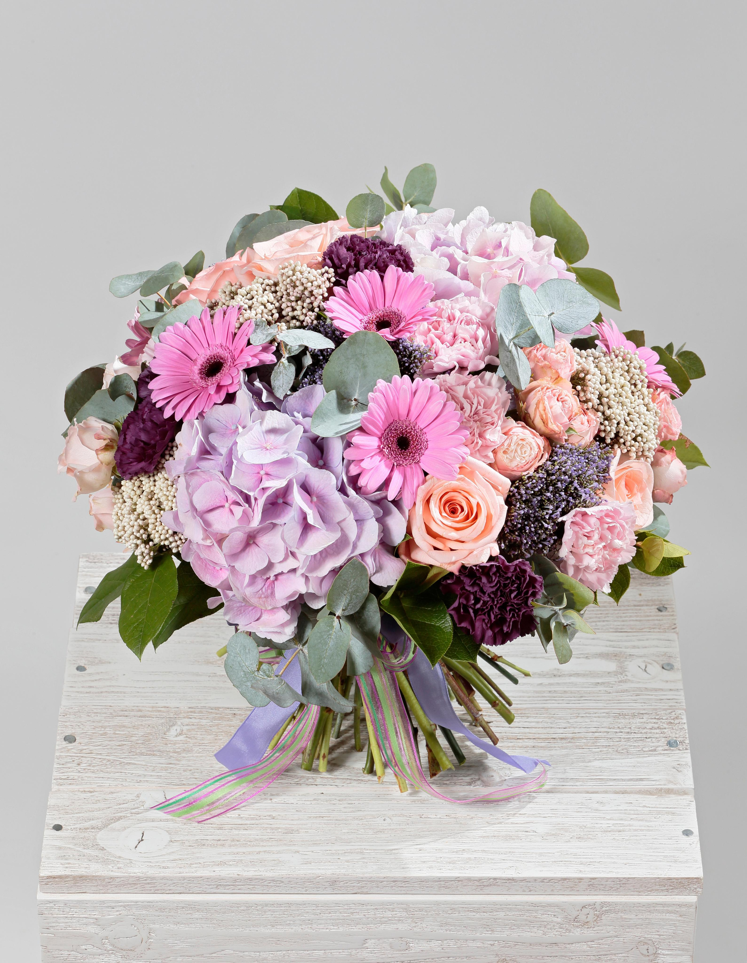 Фотосъёмка для компании Цветы и мечты. Попов.фото — Предметная фотостудия в Новой Москве