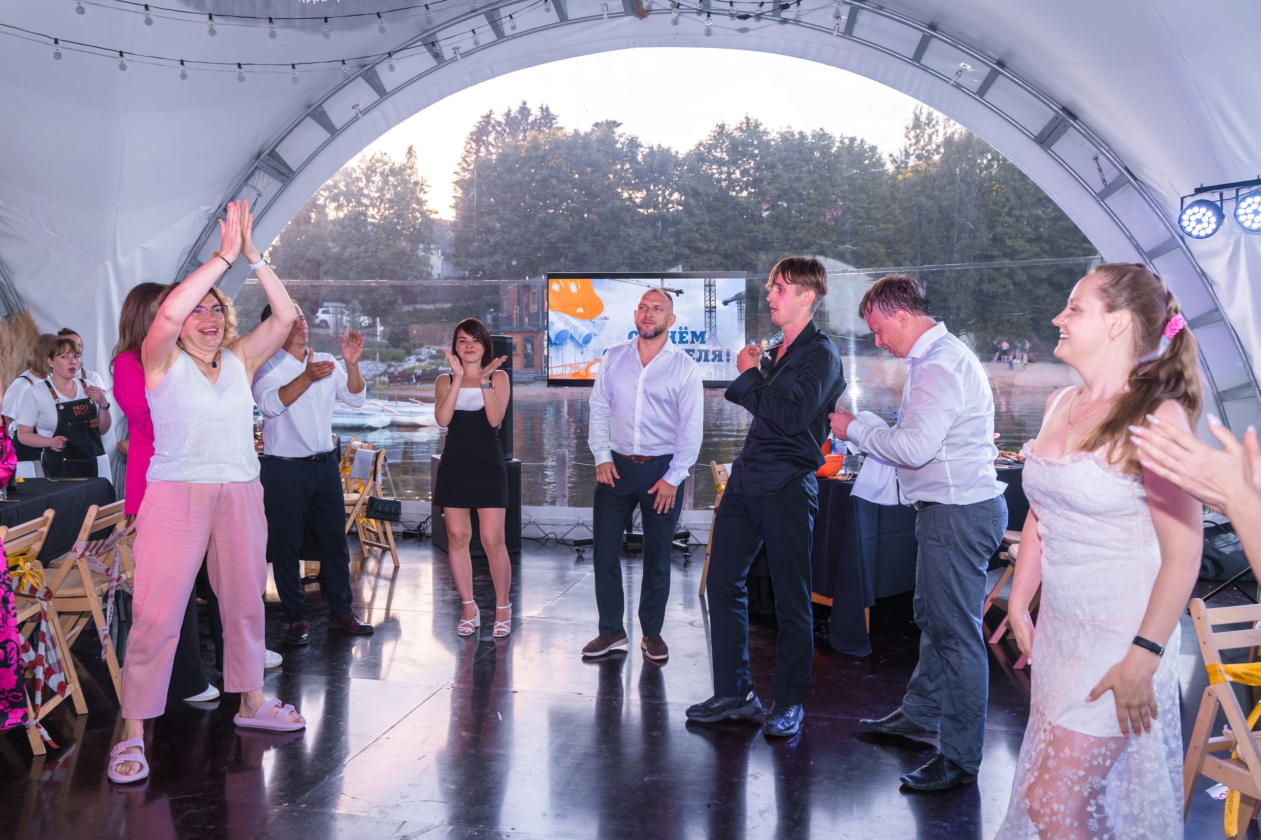 Тимбилдинг