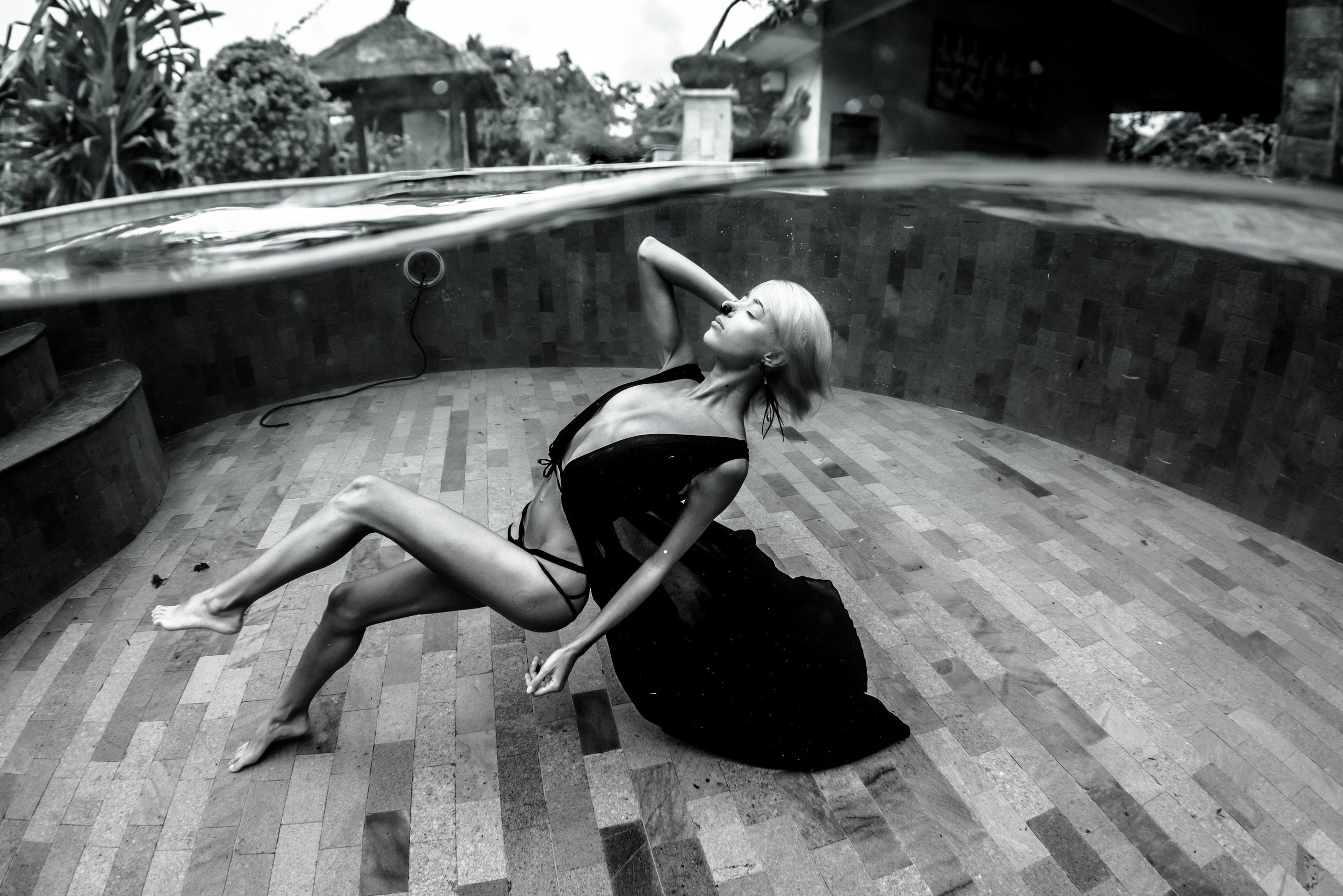 Фотосесии в Бассейне 18+. Лайфстайл Фотограф и Профессиональный Водный Фотограф в Москве