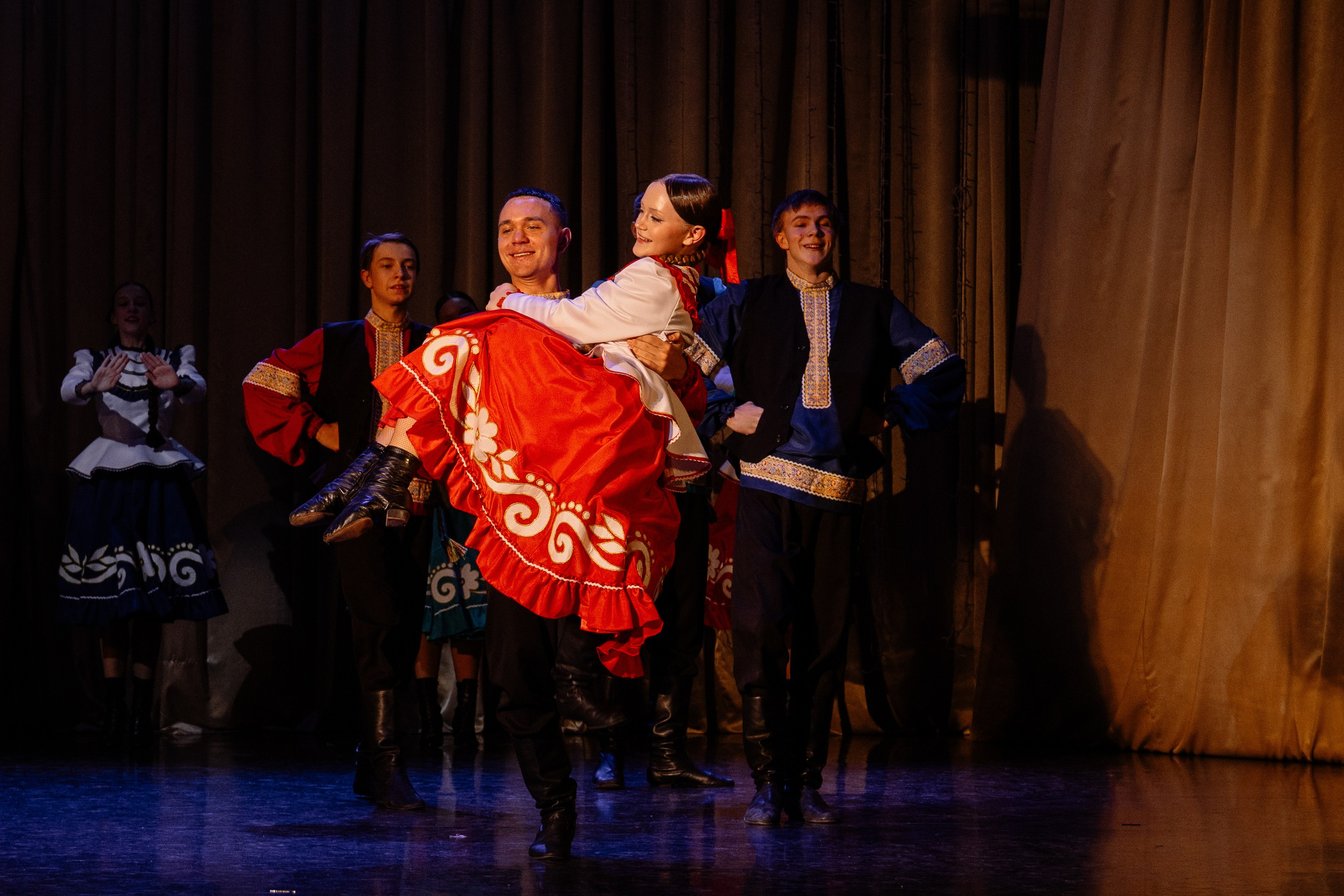 Сибирские узоры ДК Ефремова. Фотограф Юлия Мальцева