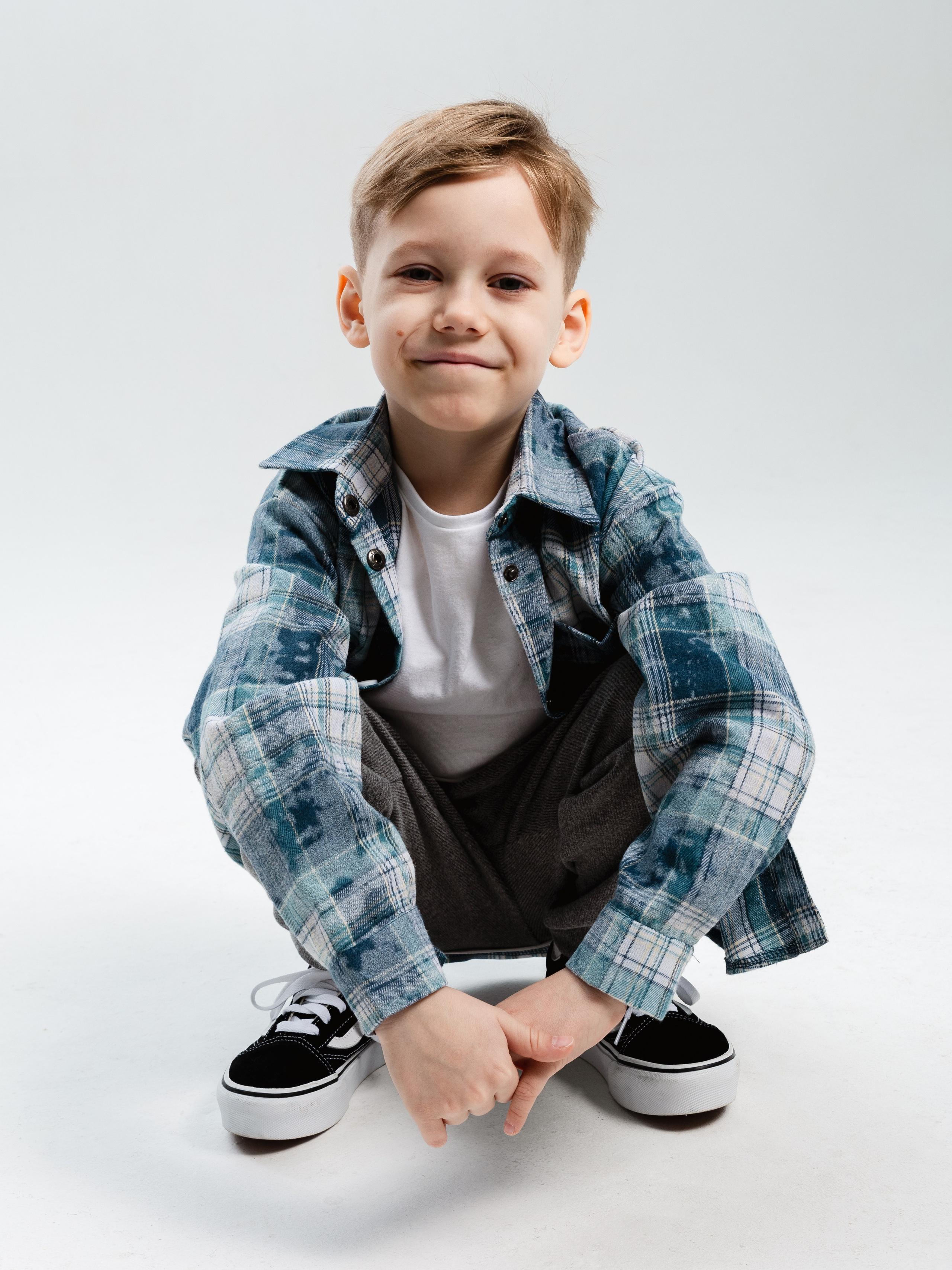 Tiny Bestie костюмы. Фотограф Иван Косарев