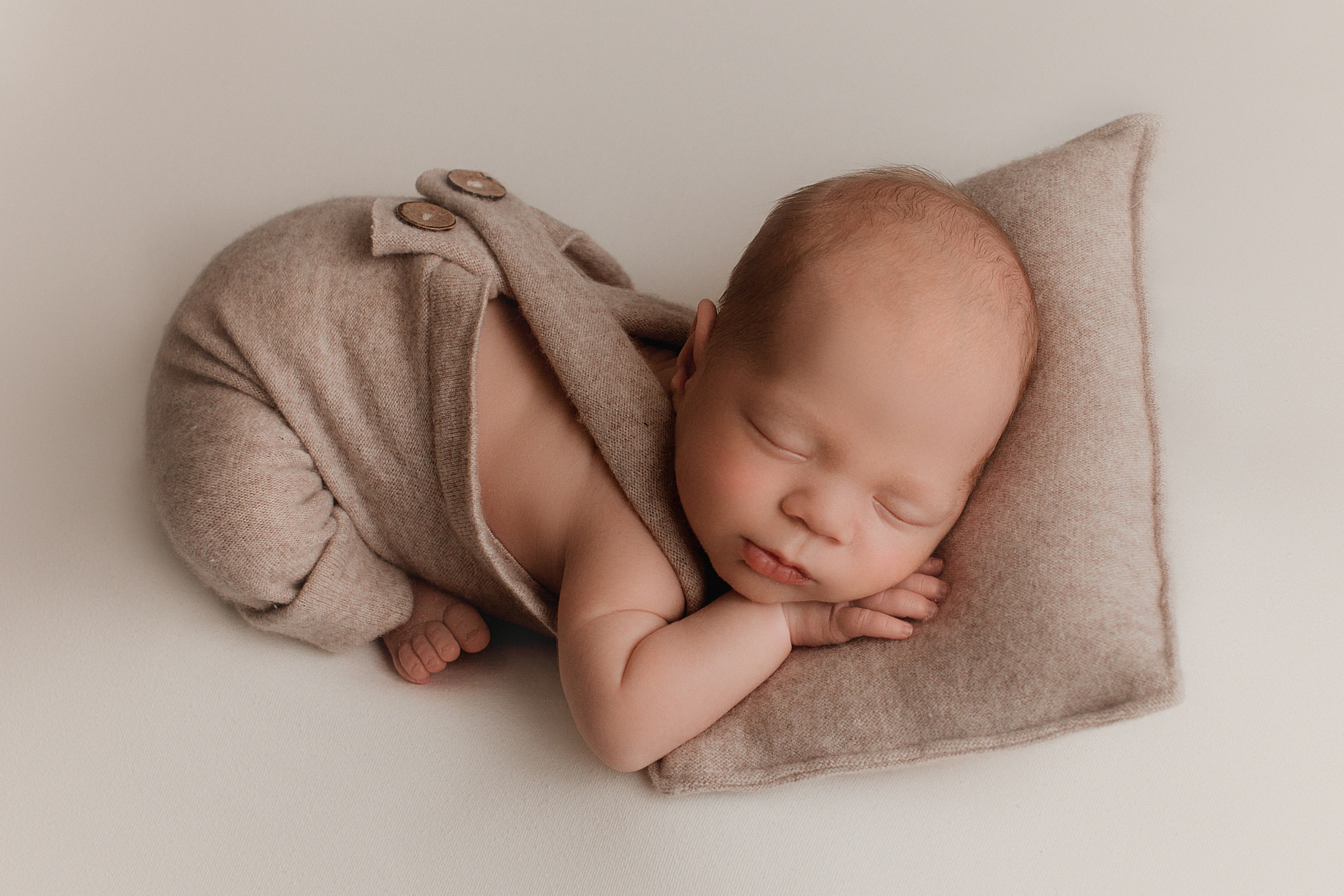 Новорожденные. Фотограф новорожденных в Уфе Инзиля Сулейманова