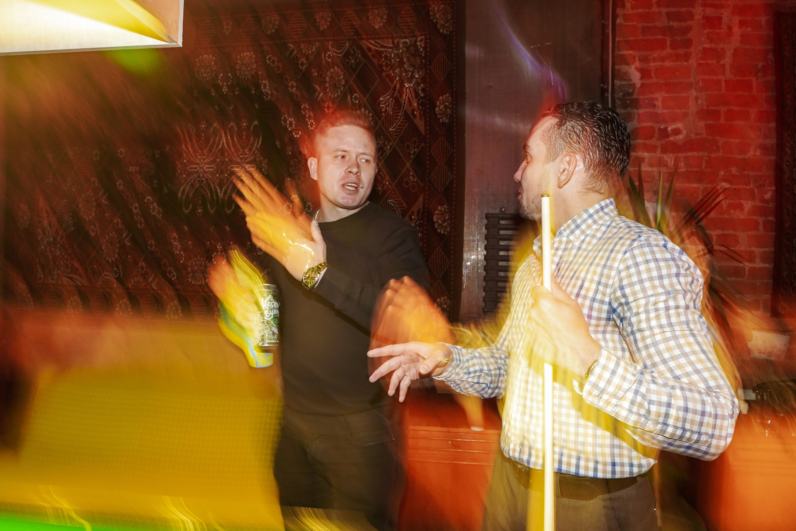 Бильярдная. ОЧЕНЬ ПЛОХОЙ ФОТОГРАФ