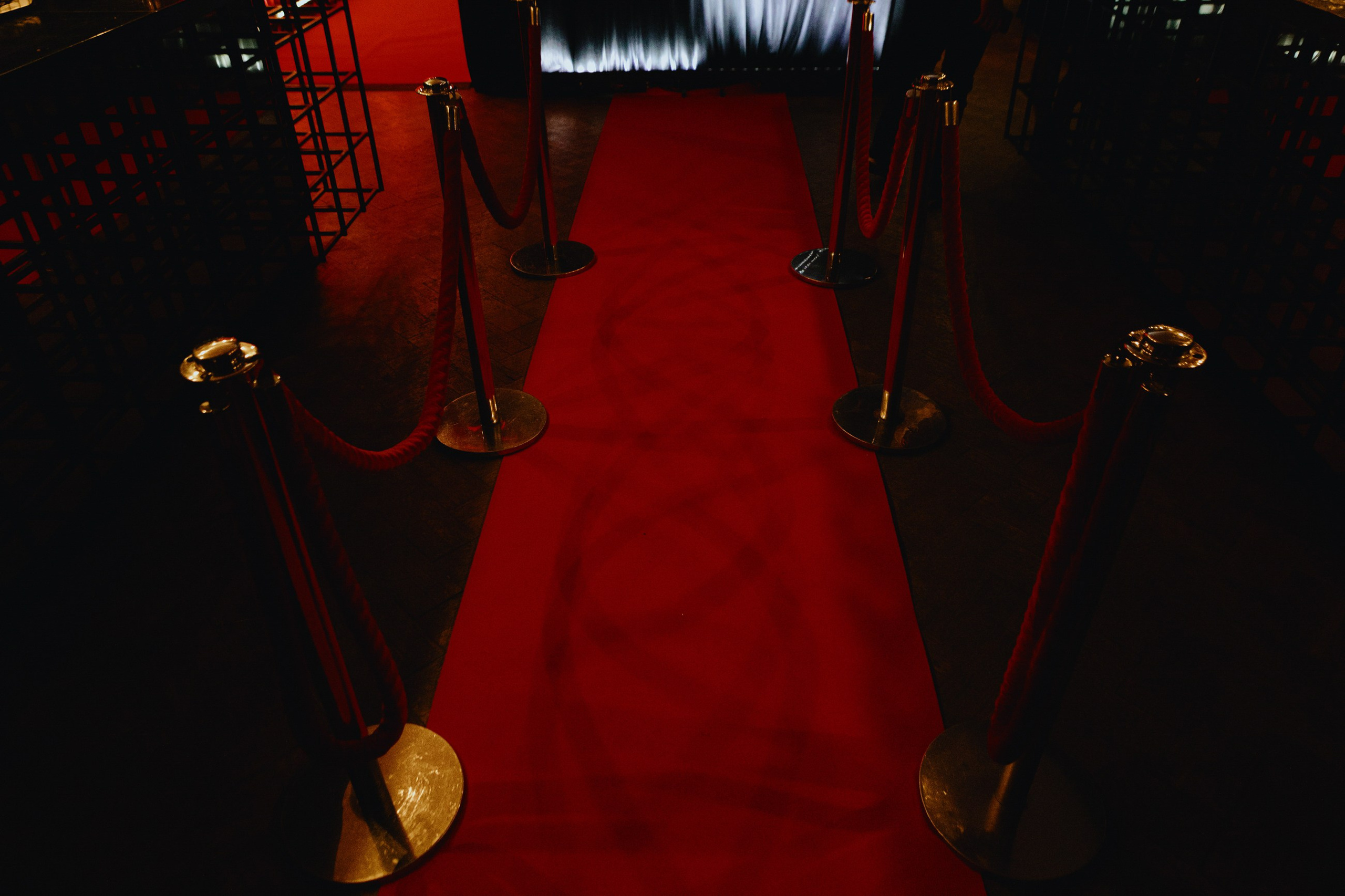 Имплант 52 корпоратив. LEVORIGINAL