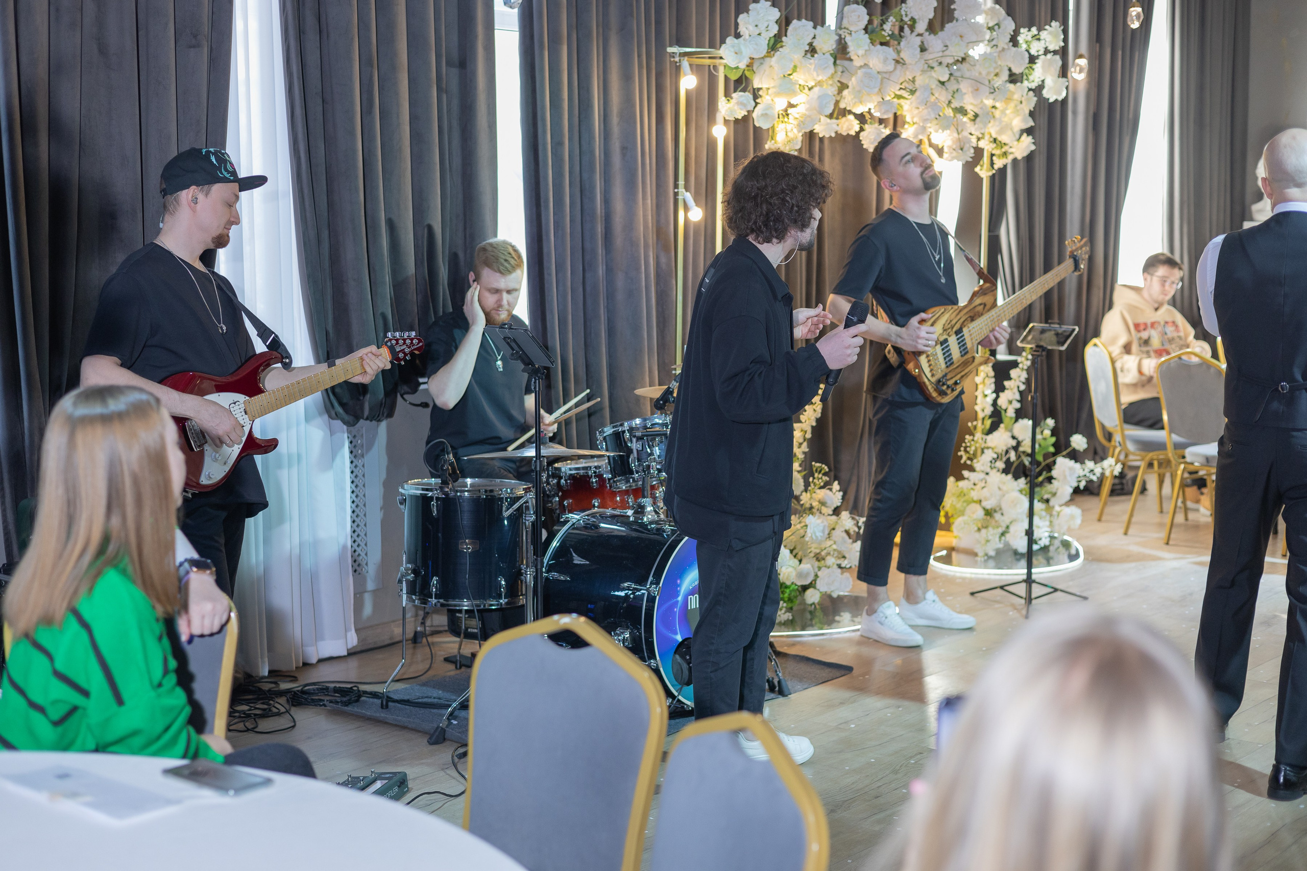 Свадебное чаепитие для молодоженов