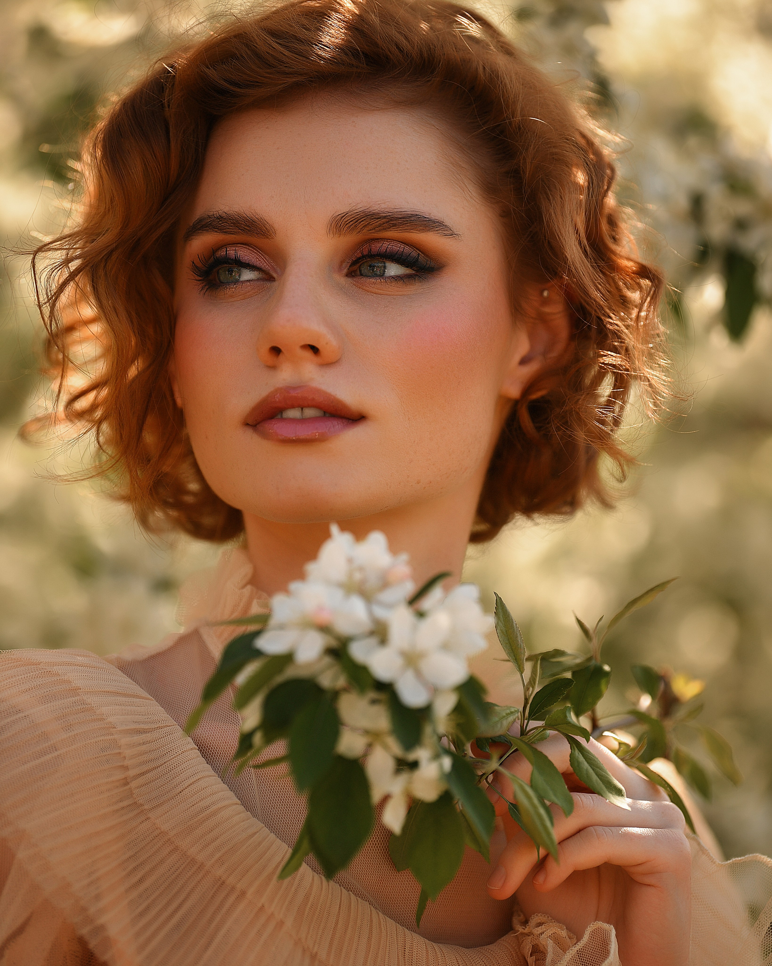 Фотосессия Лизы в Сочи в парке Дендрарий. Женский фотограф в Москве Богдашкина Динара