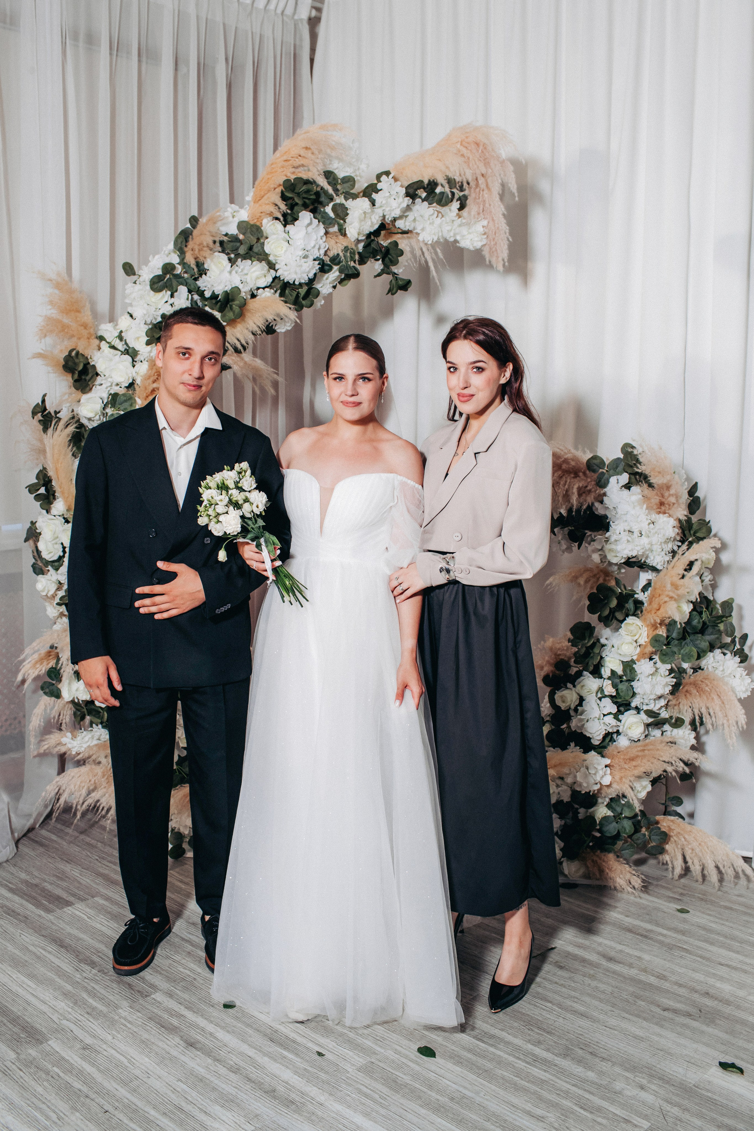 Vlad & Nadya (Saint-Petersburg, Russia). Destination wedding photographer Peter Letu