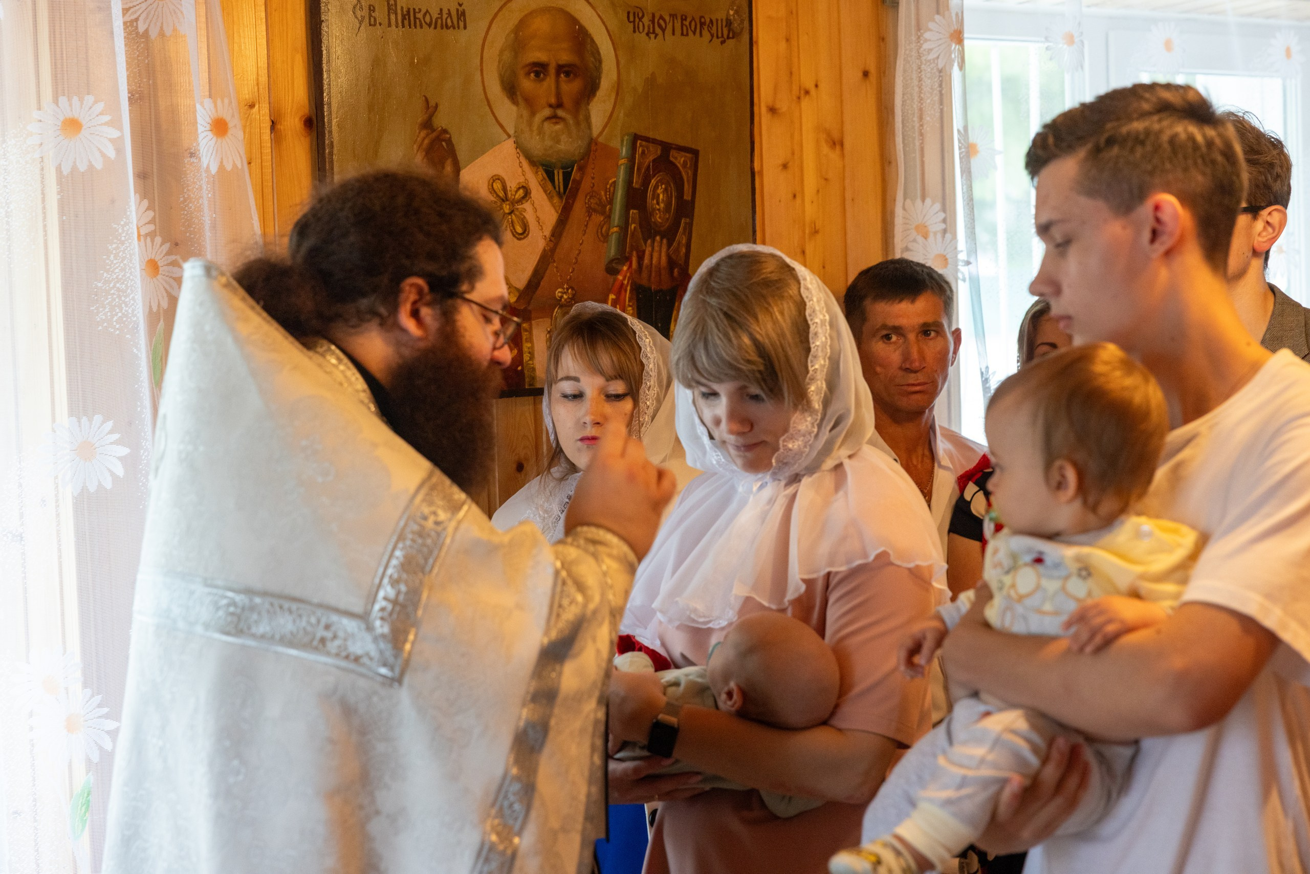 Образец репортажа крещения оригиналы, без искажений, без вспышки, светосильная оптика!. Фотограф в Туле Крупский АнДРей. Фотостудия «КАДР71» в Туле