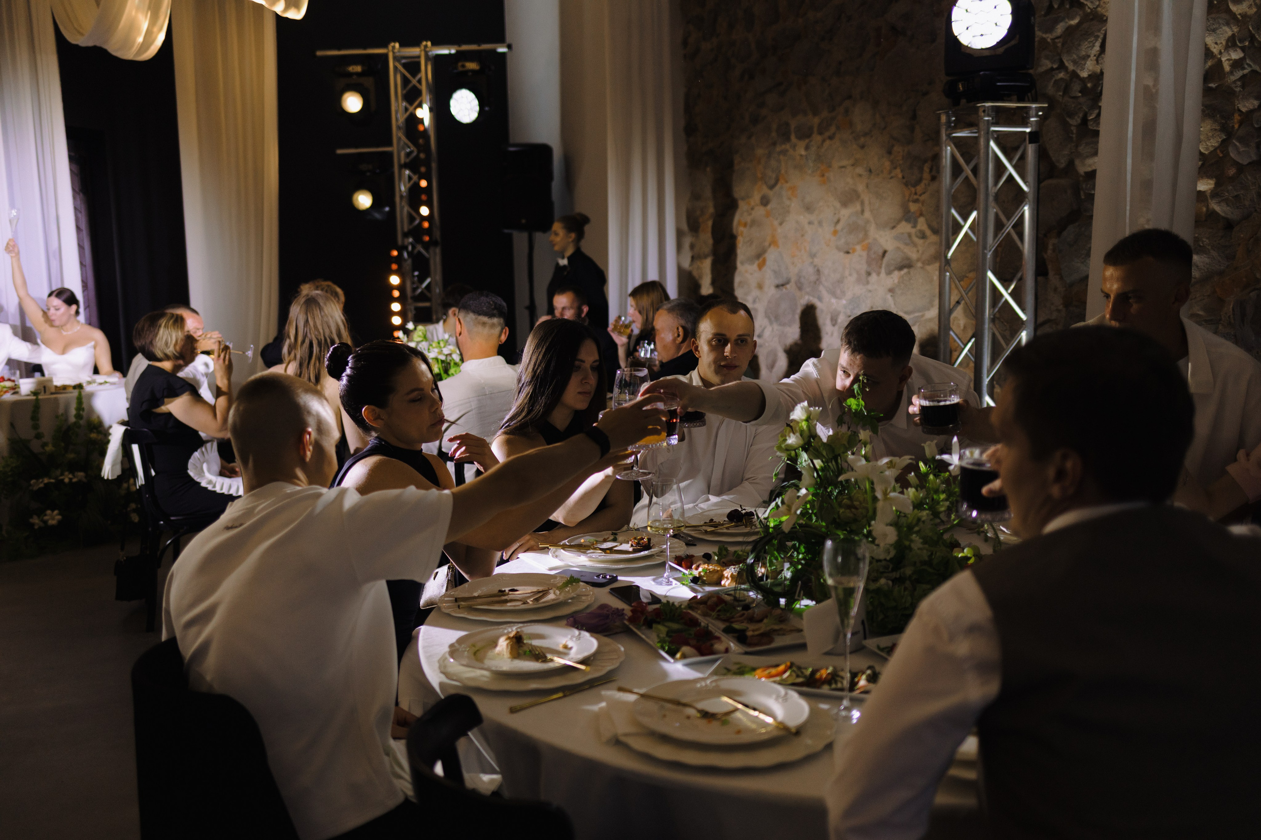 Свадебная фотосъемка в «Двор Стайки»