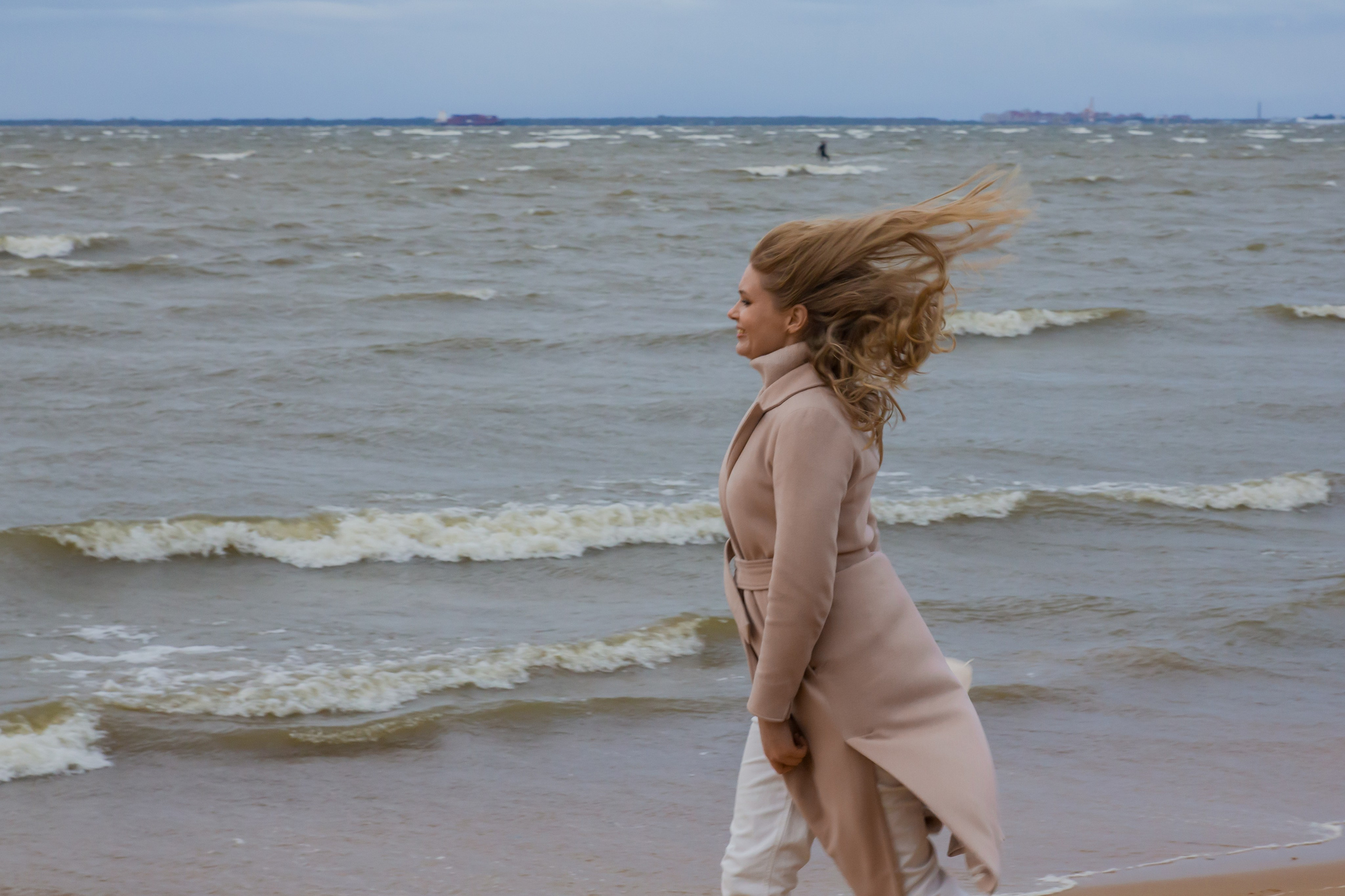 На берегу… С пушистым любимками🐾🐾. Женский портрет и немного больше в Санкт-Петербурге