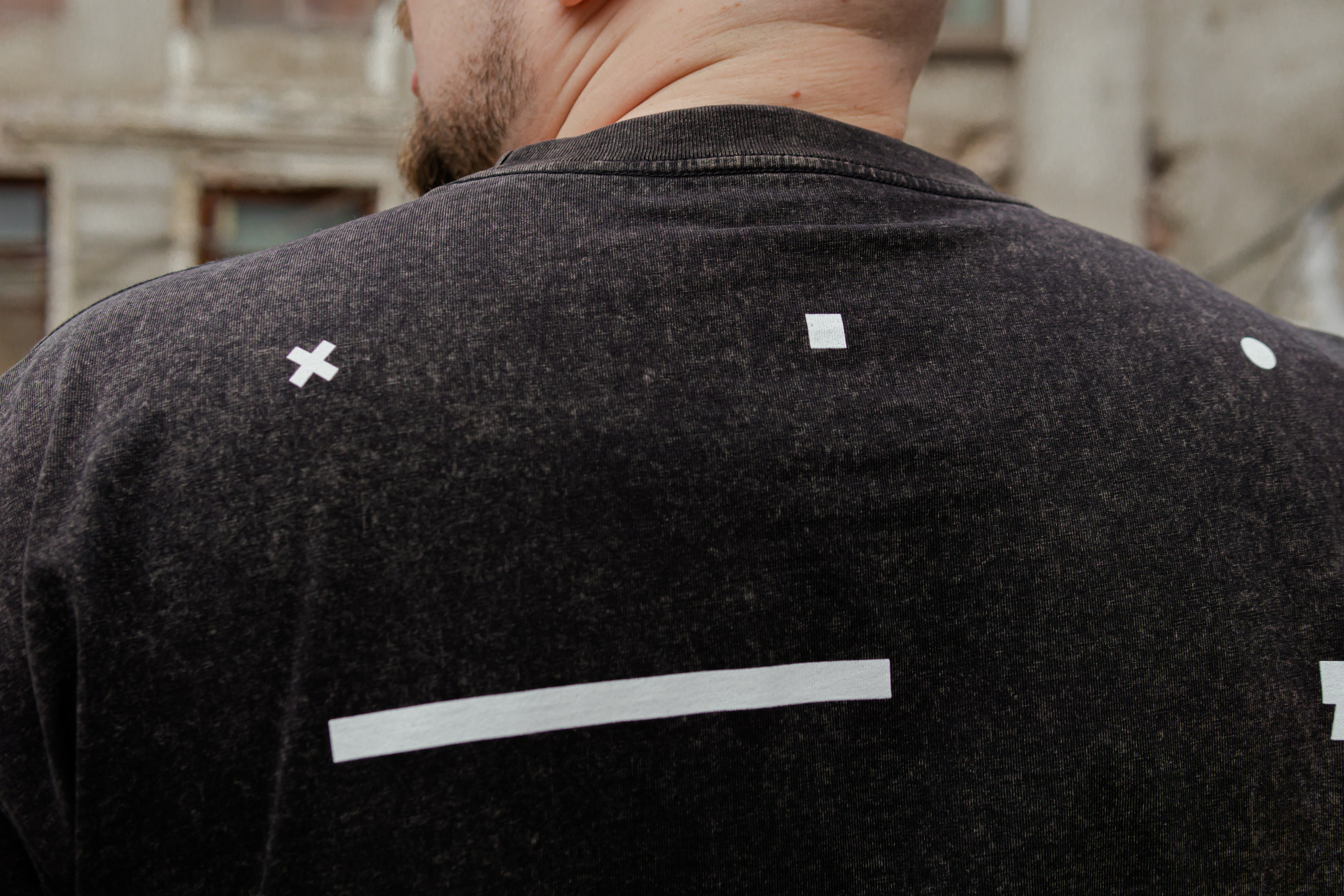 Съемка мерча БЛТ* Semiotica в городе. Фотограф-анималист Ксения Воробьева, Москва