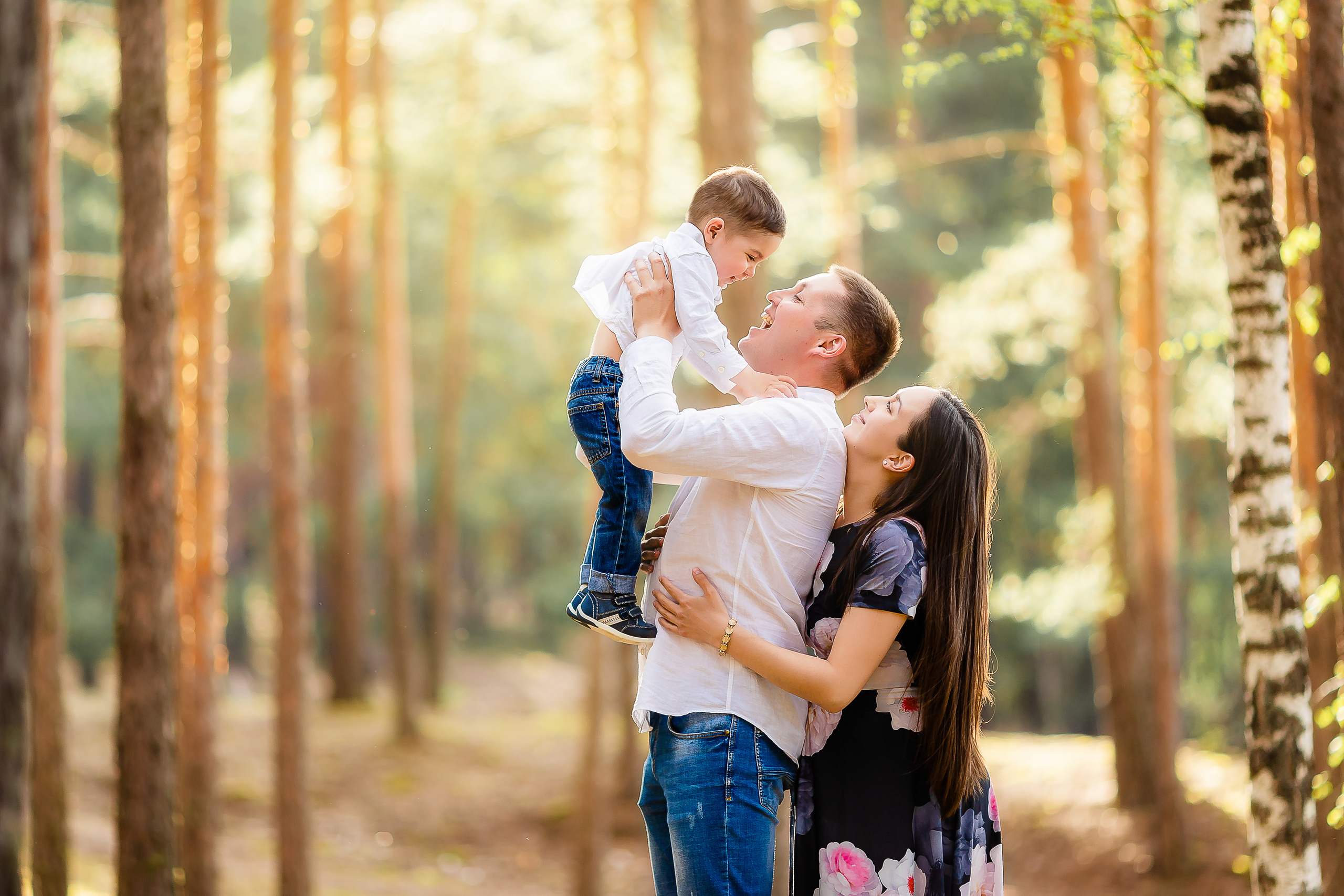 фотосессия беременной, фотосессия беременности с мужем и ребенком, фотосессия беременности на природе, заволжье, фотограф чебоксары, семейная фотосессия