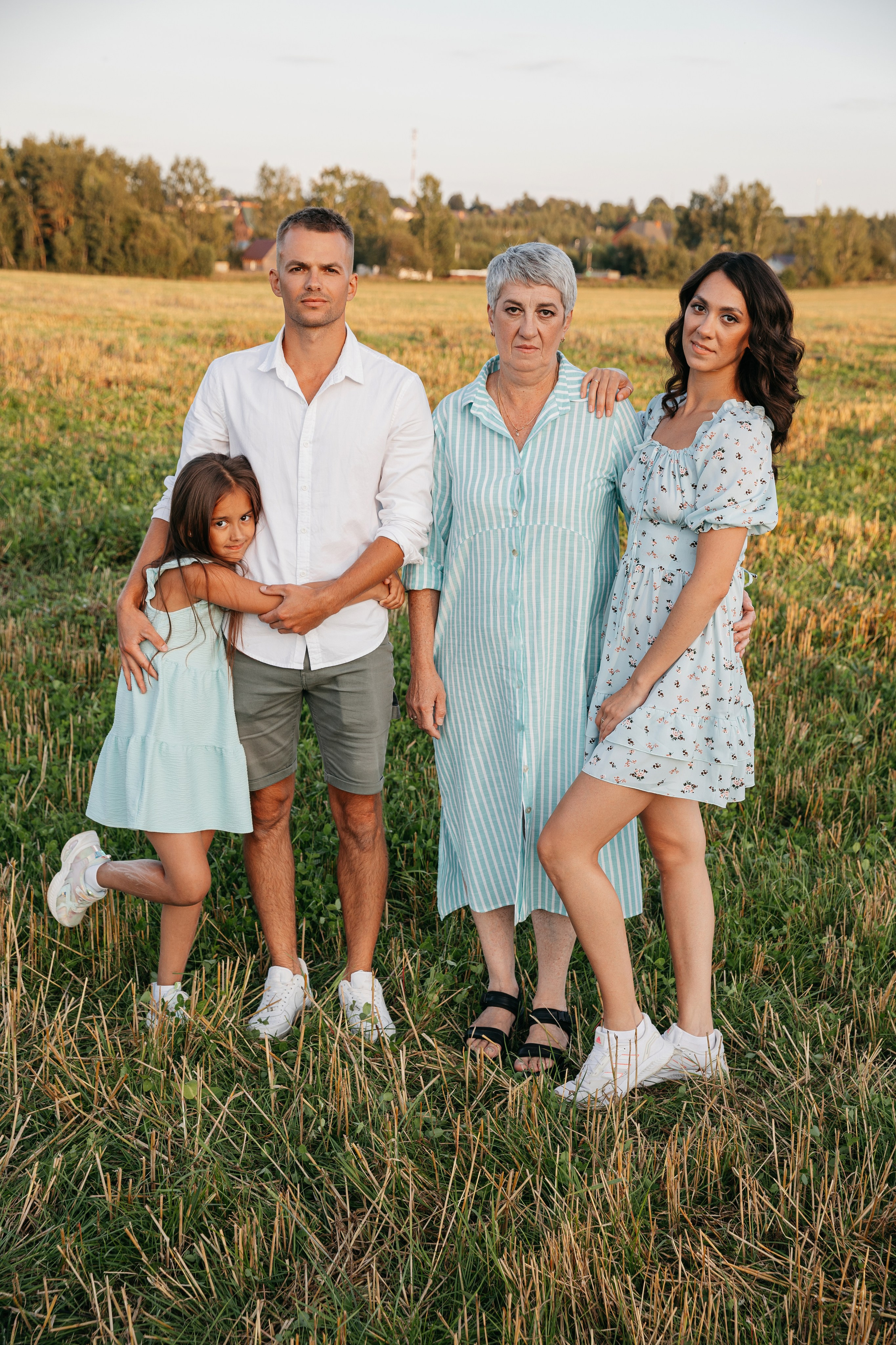 Семейная закатная съемка. Фотограф в Твери Лагодная Яна