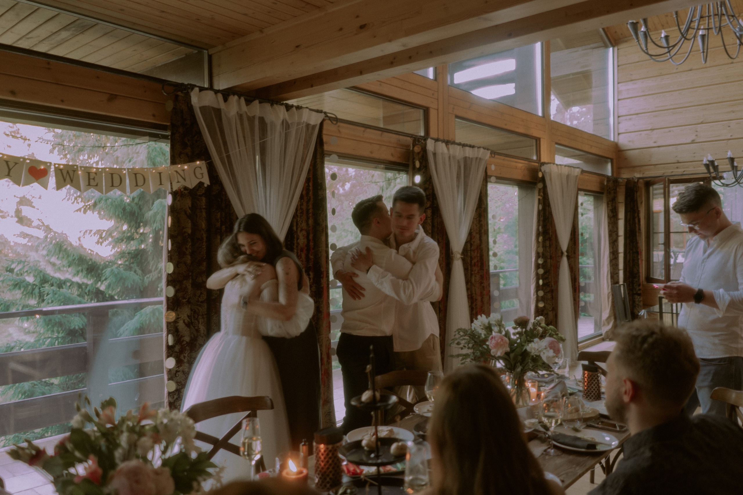 Свадебная субмарина'. Свадебный фотограф в Санкт-Петербурге Миша Репина