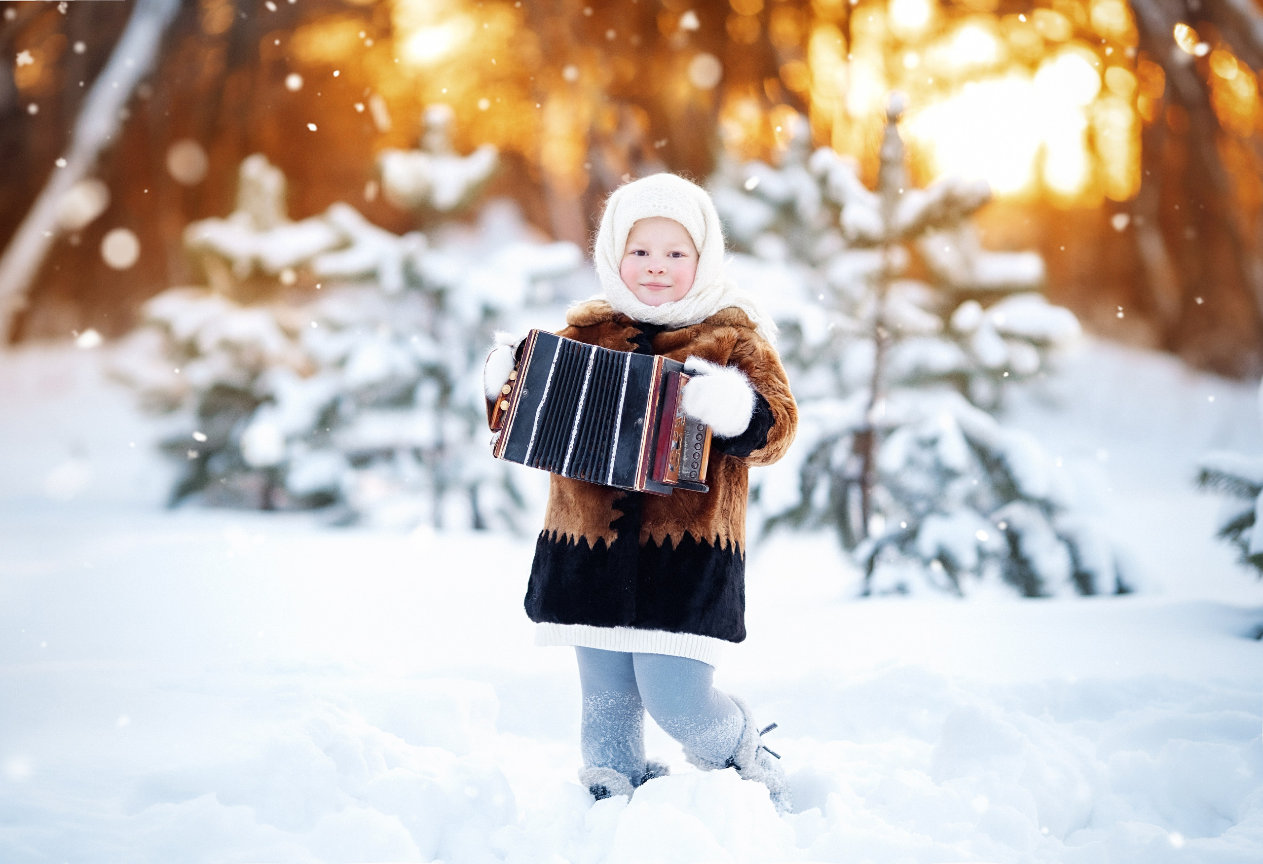 Шуба; шаль; валенки