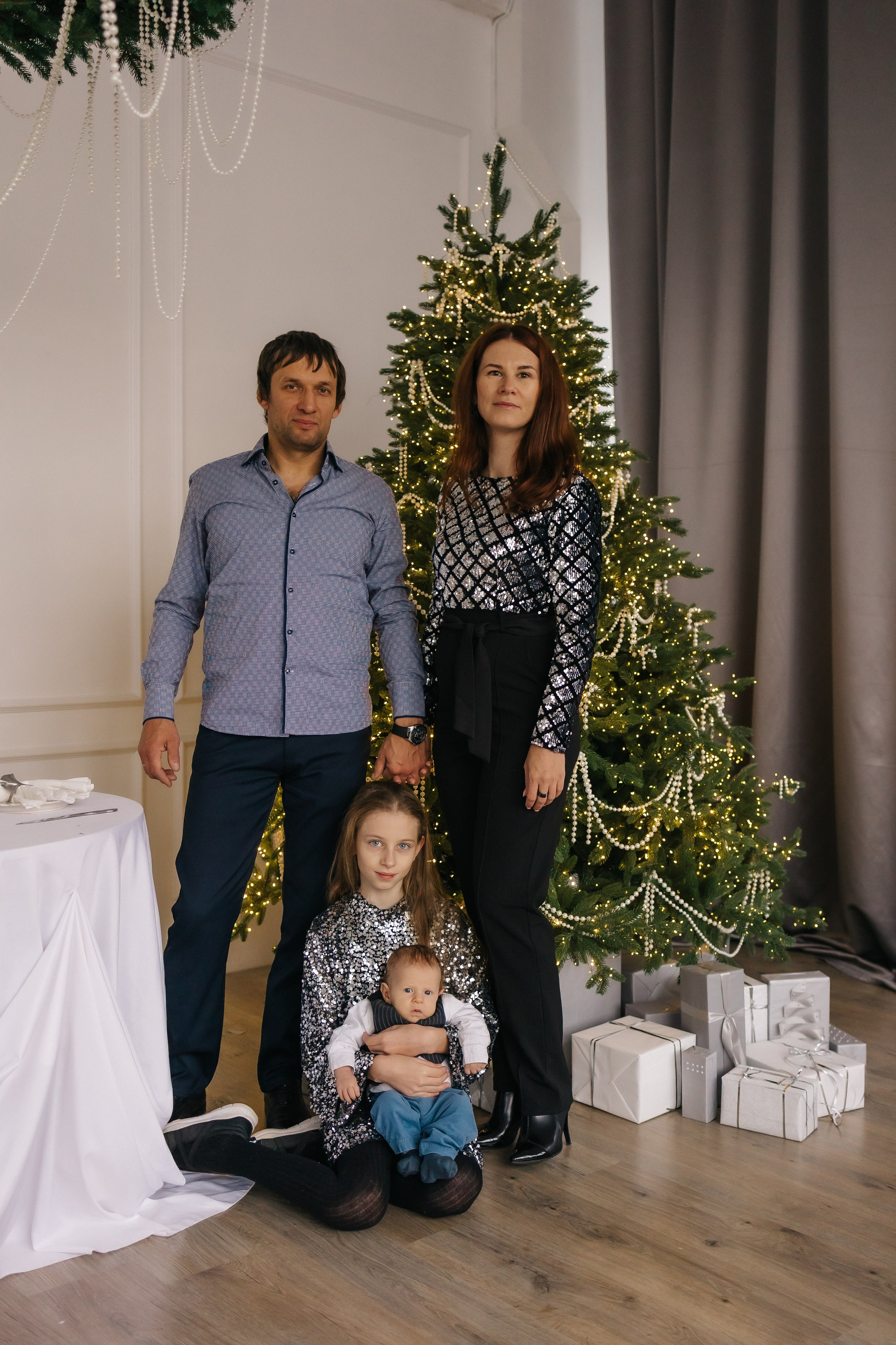 Новогодняя в iso. СЕМЕЙНЫЙ ФОТОГРАФ В САРАТОВЕ