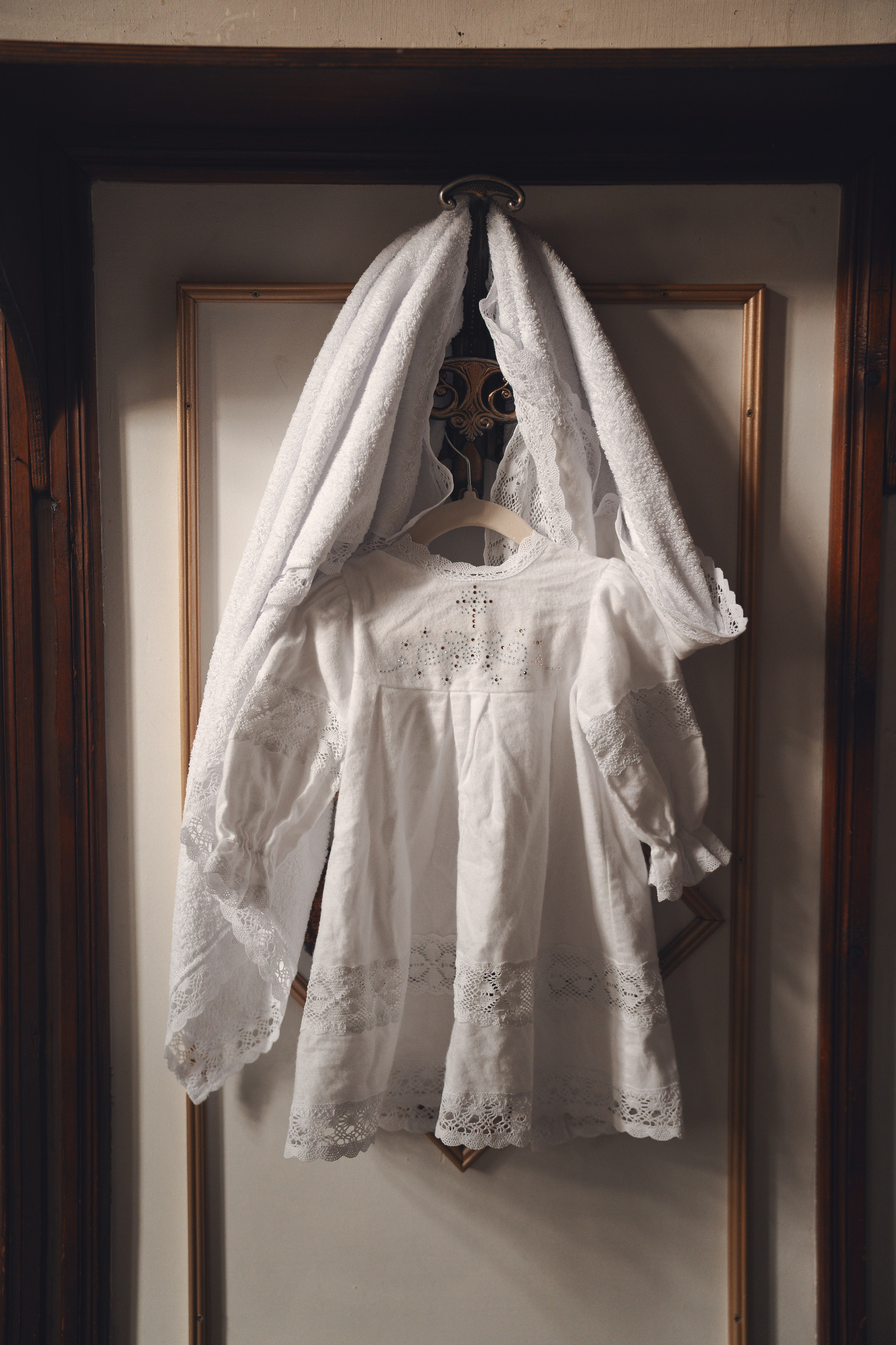 Крещение в православном Храме Воскресения Словущего в Даниловской Слободе. Семейный фотограф в Москве 📸