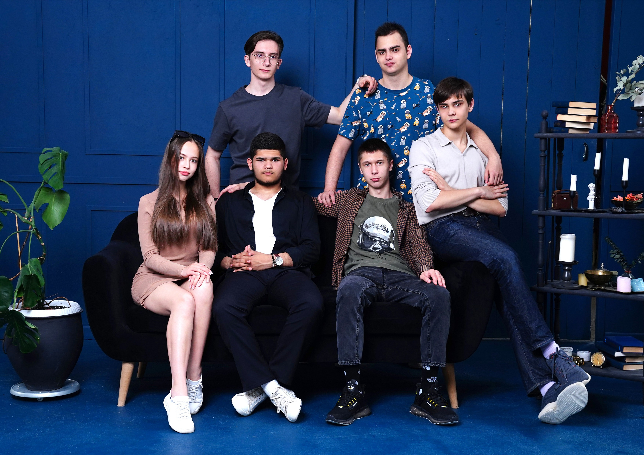 Мелкие группы / старшие классы. MEMENTO.Выпускные альбомы, школьные, юбилейные и другие книги. Ростов-на-Дону