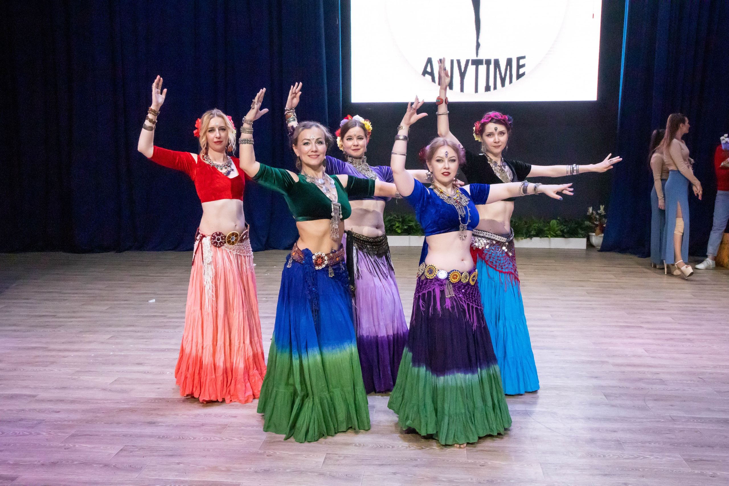 Танцевальное выступление. Свадебный фотограф в городе Подольск МО и Москва Крылова Ирина