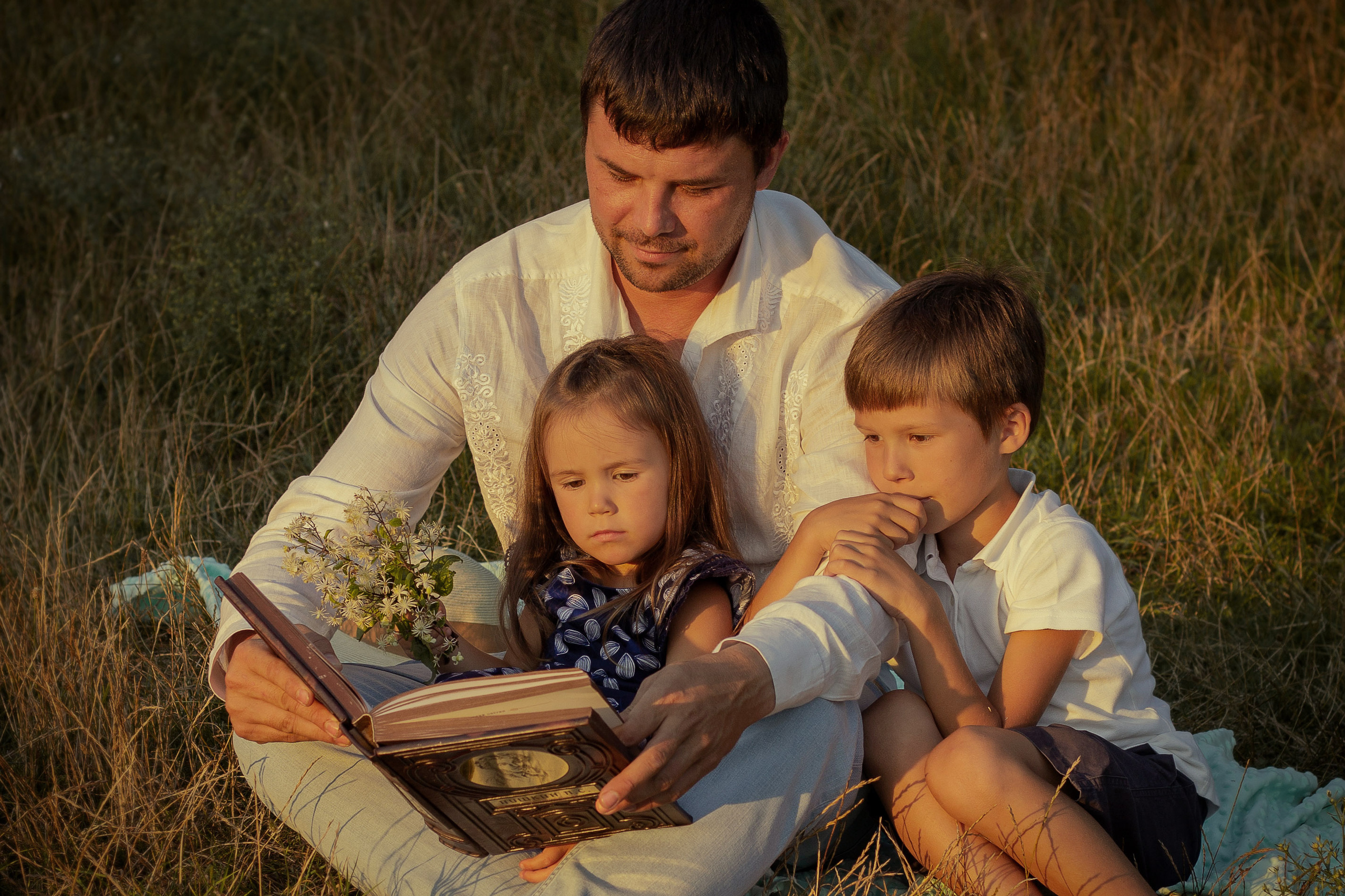 Максим с Катей с детьми, Максимова дача. Семейный и детский фотограф в г. Севастополь Екатерина Солдатова