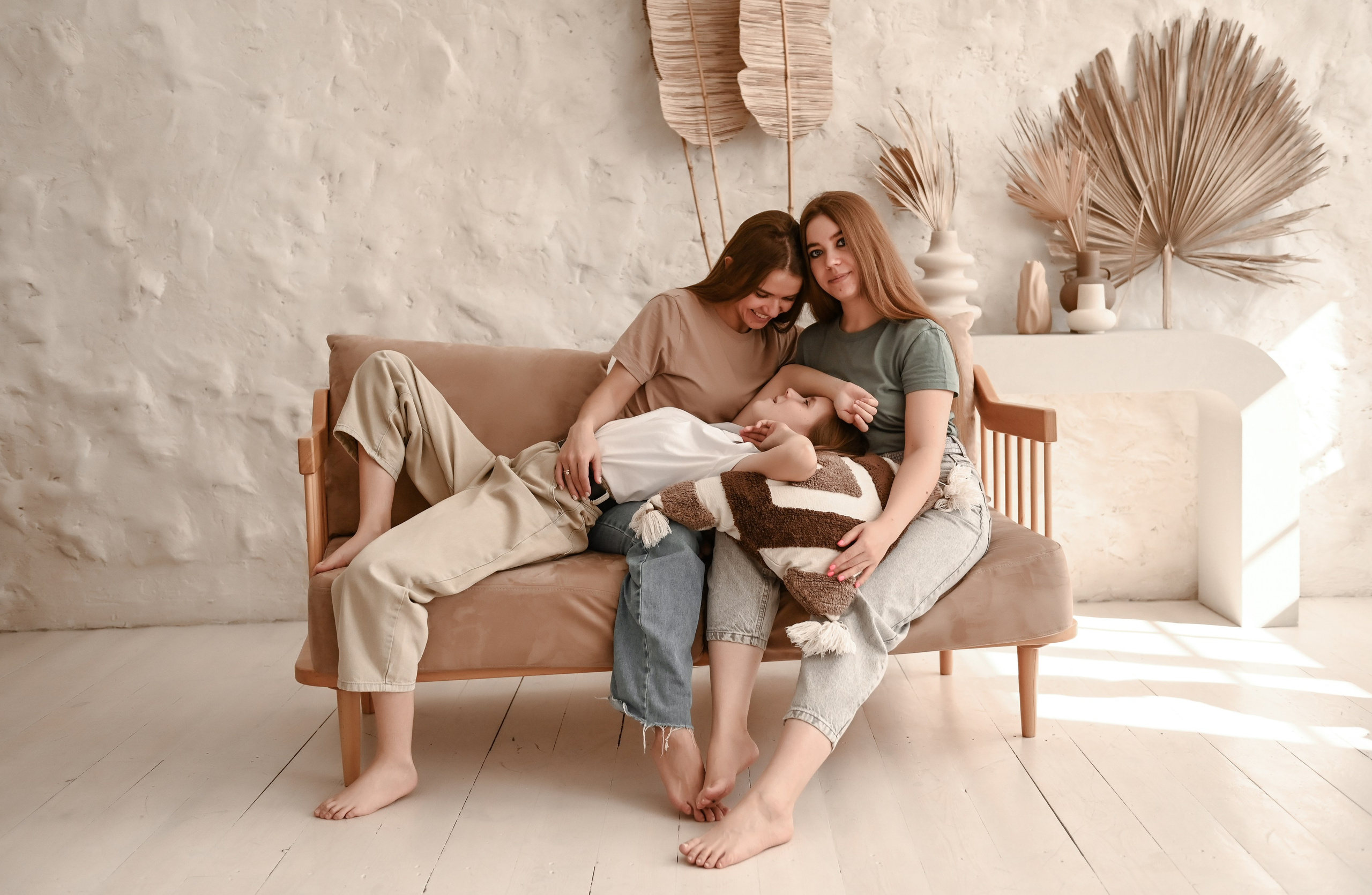 Семейная студийная  фотосессия 2. Свадебный, семейный, детский, контент фотограф в Омске Максим Ильин