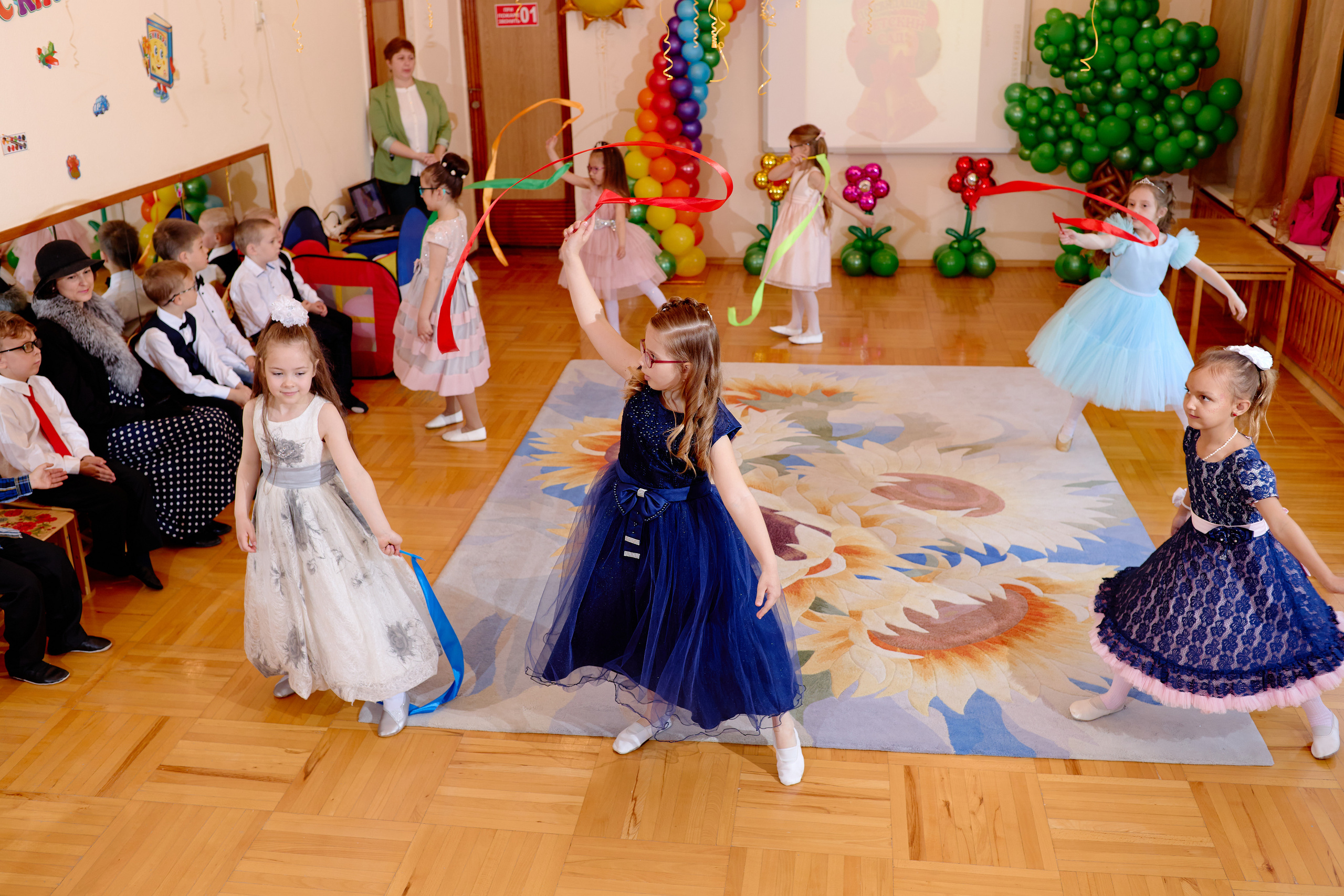 Фотограф выпускной в детском саду таганрог. Фотограф Выпускные альбомы Таганрог Сергей Коробченко