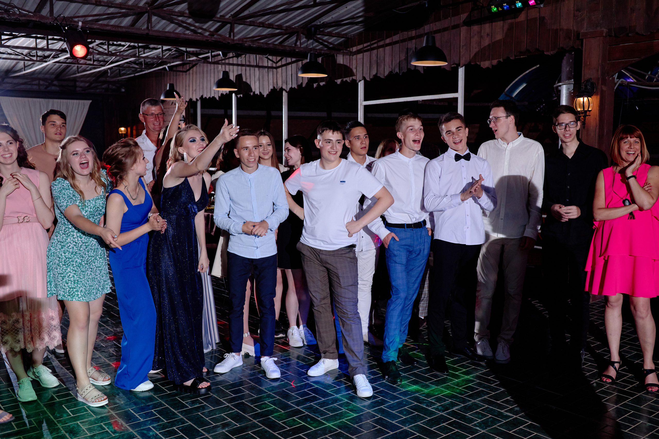 Фотограф на выпускной. Фотограф Выпускные альбомы Таганрог Сергей Коробченко