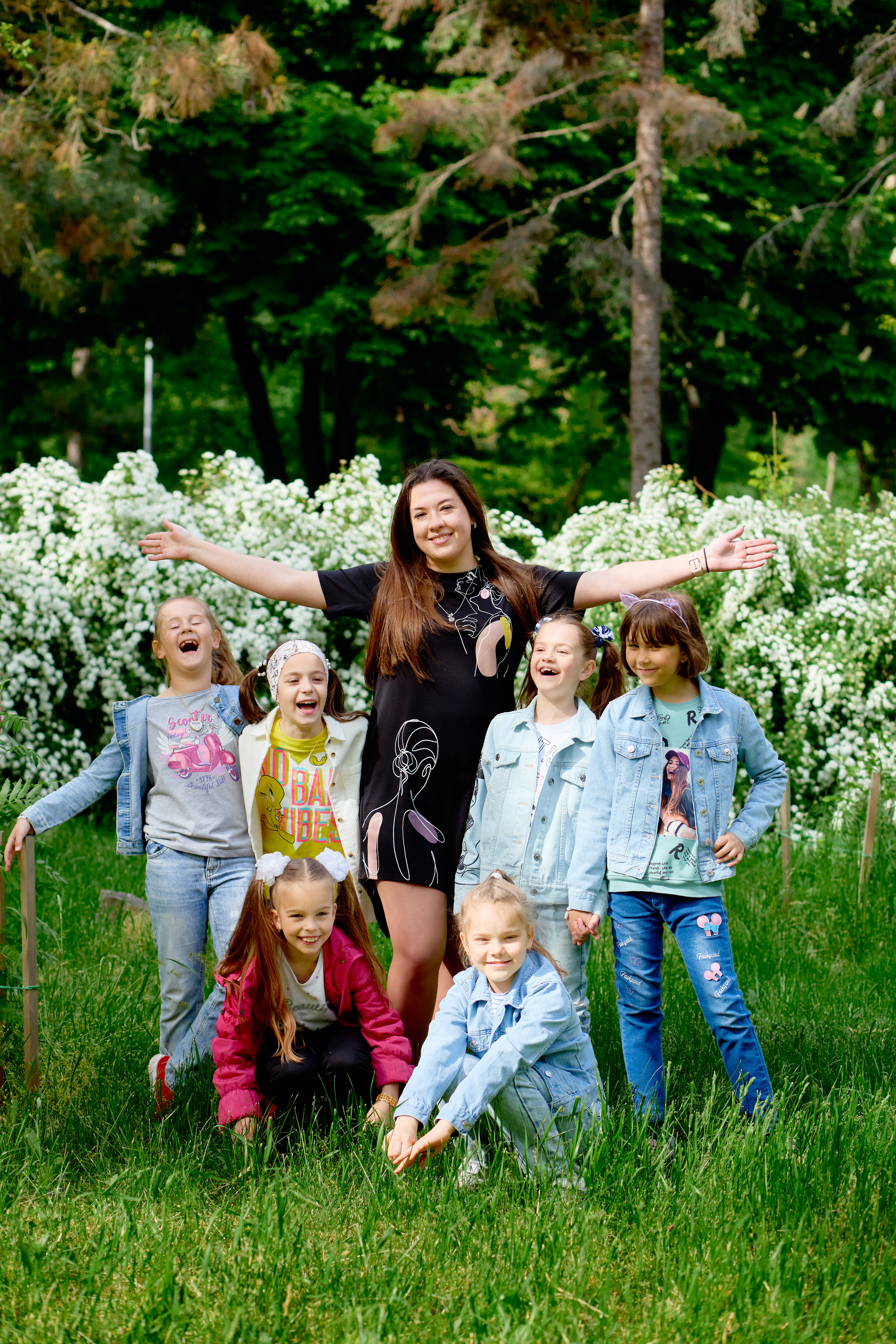 Сьемка на выпускнык альбомы на улице таганрог. Фотограф Выпускные альбомы Таганрог Сергей Коробченко