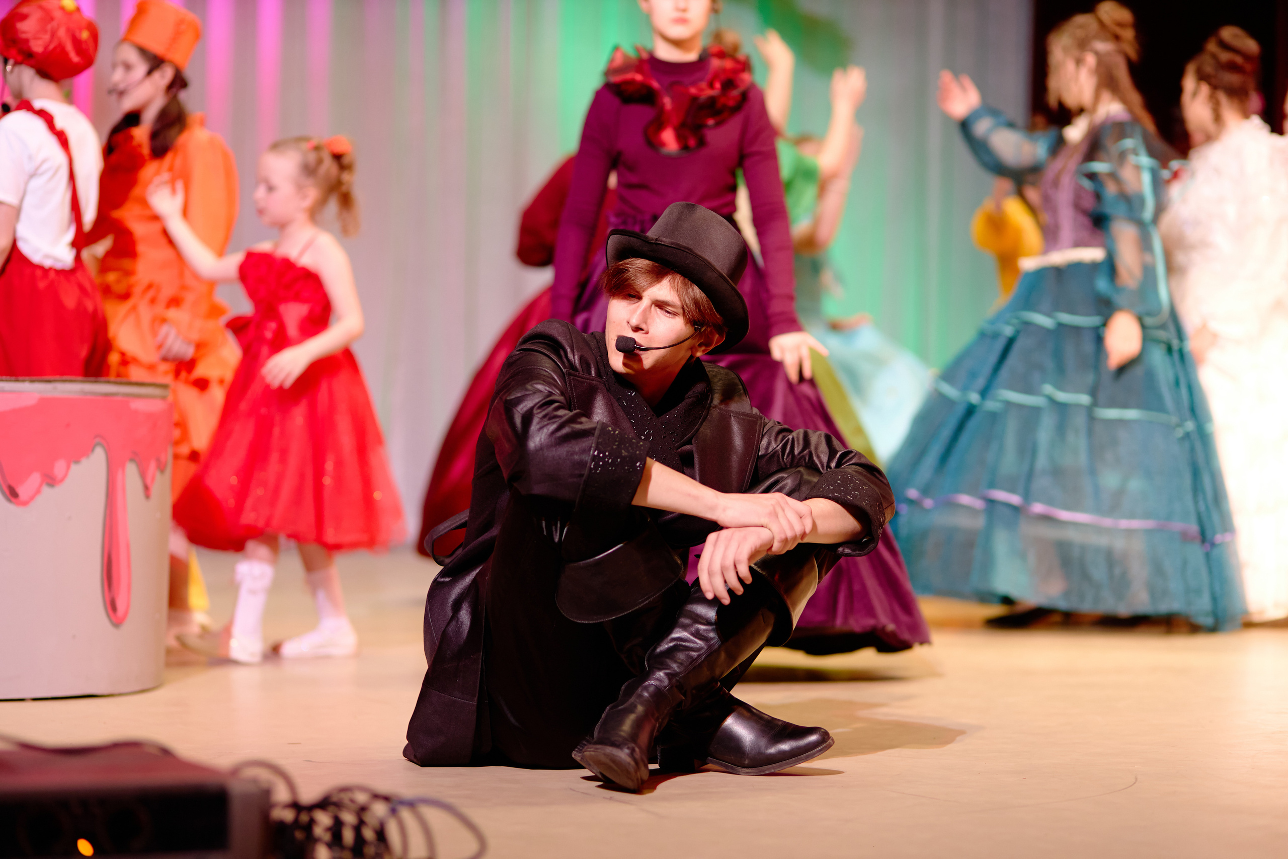 Краски. Фотограф Выпускные альбомы Таганрог Сергей Коробченко