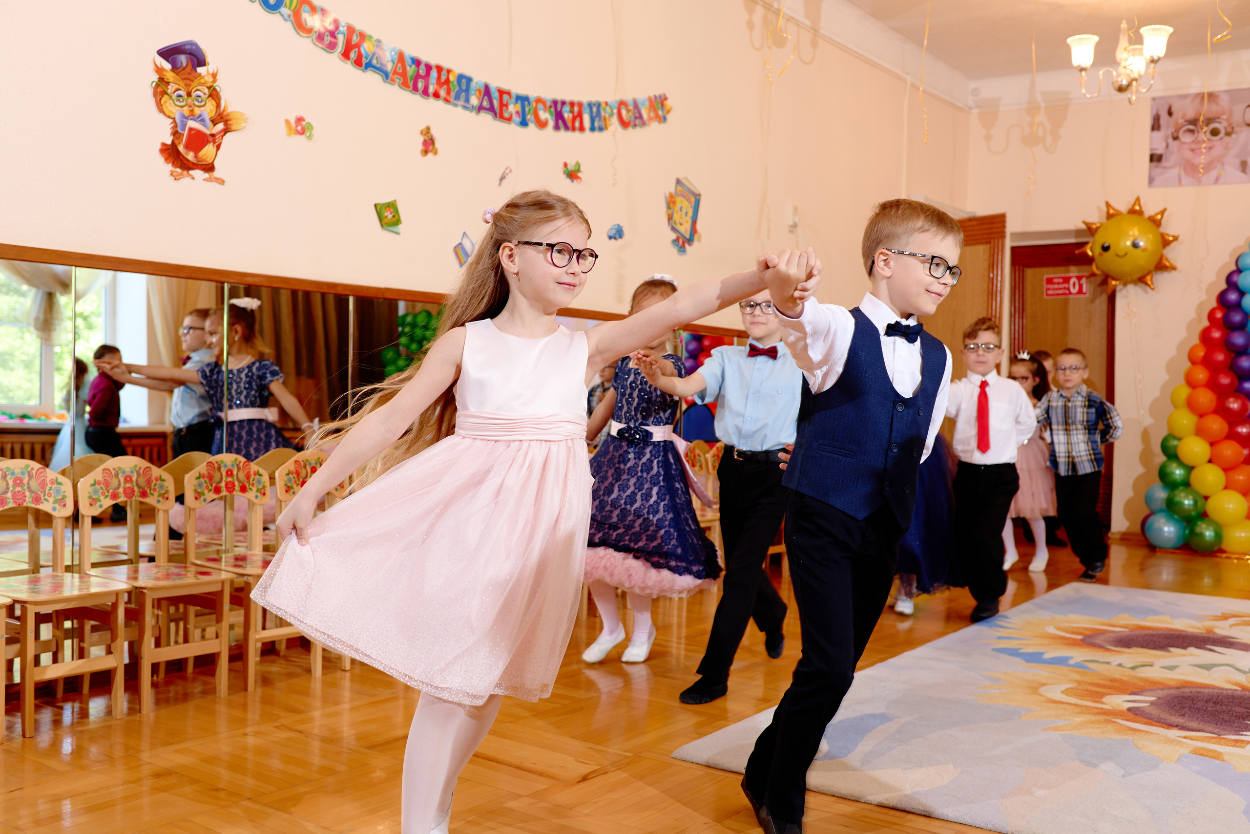 Фотограф выпускной в детском саду таганрог. Фотограф Выпускные альбомы Таганрог Сергей Коробченко