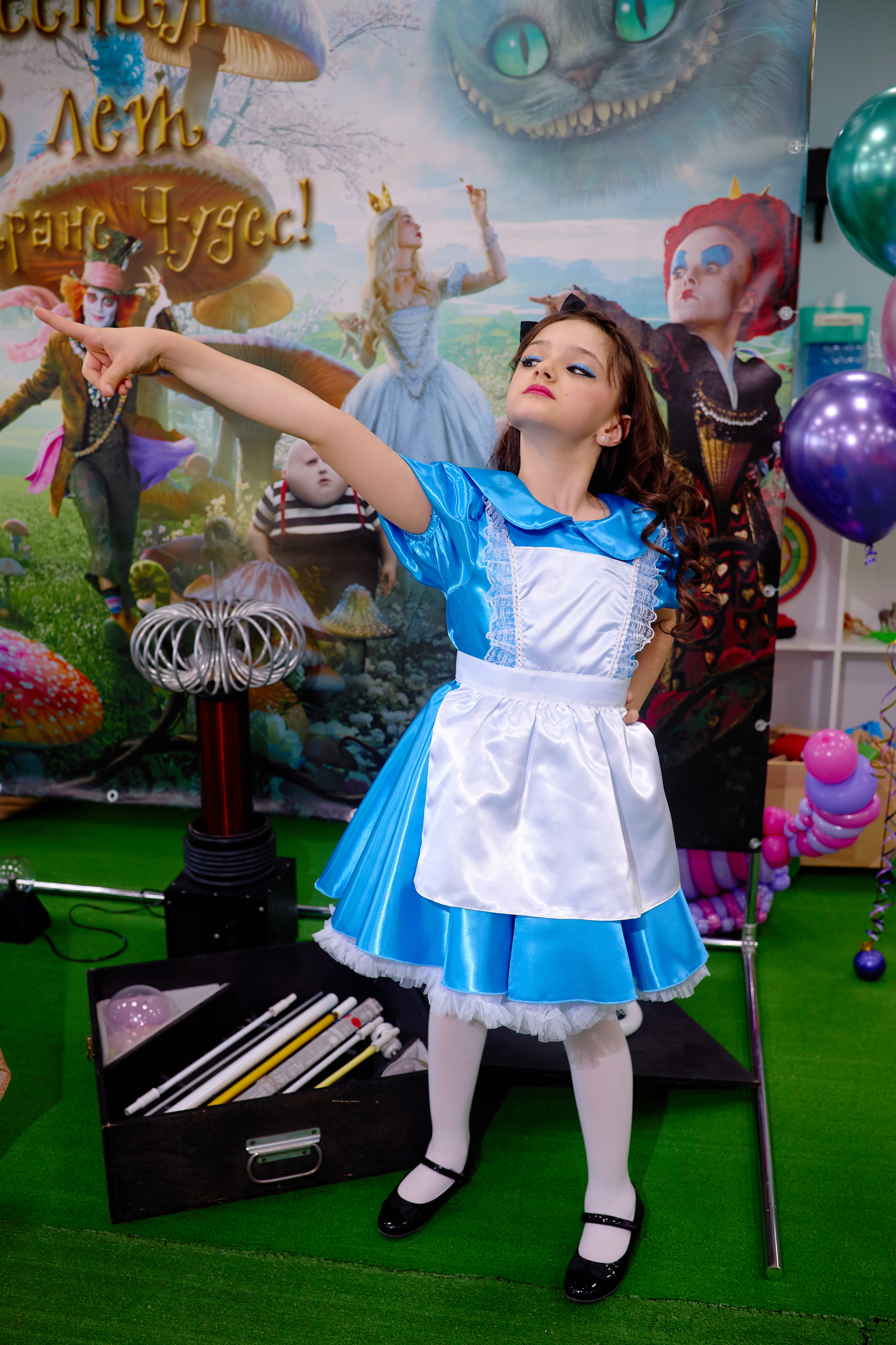 День рождения в детской комнате. Фотограф Выпускные альбомы Таганрог Сергей Коробченко