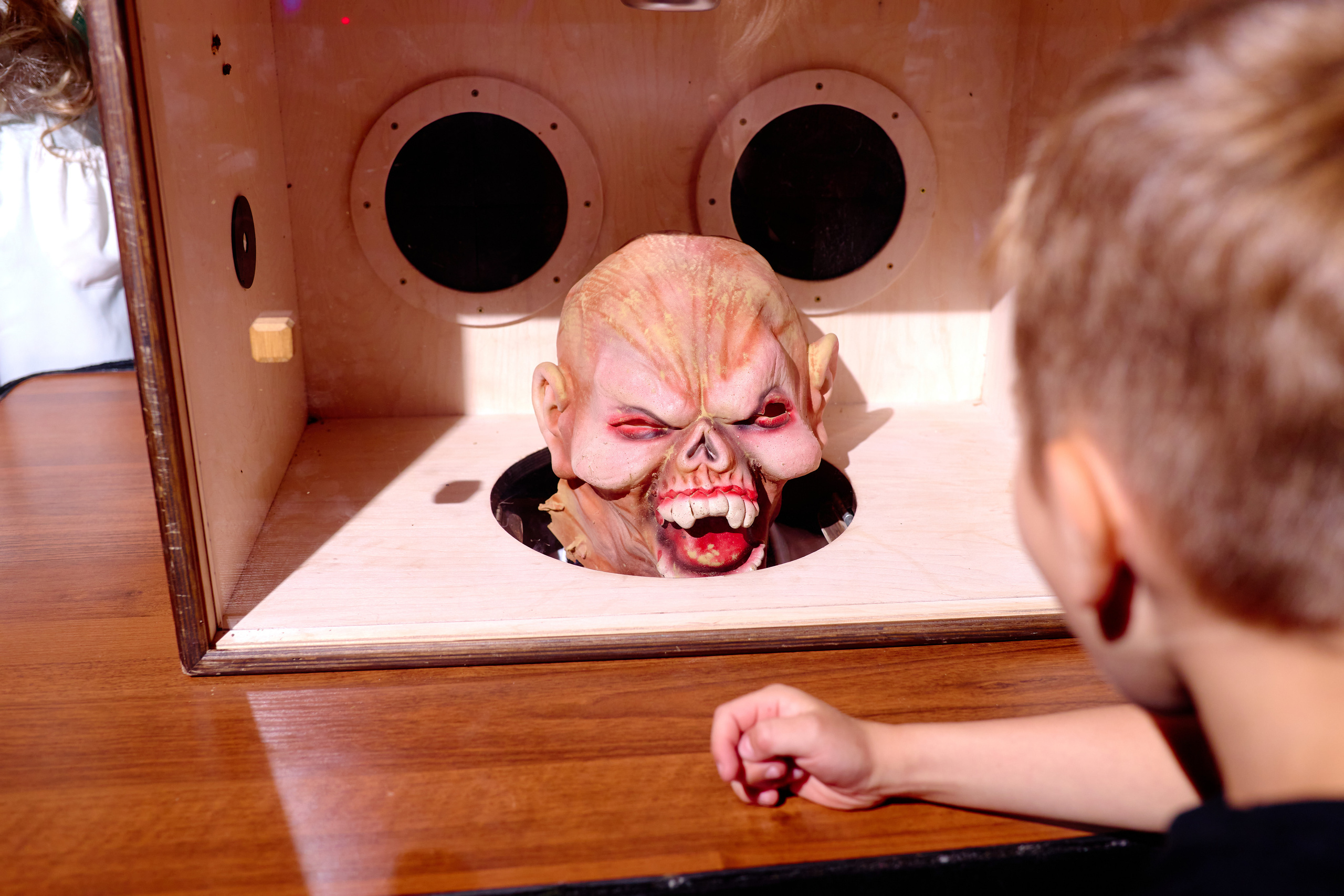 День рождения в детской комнате. Фотограф Выпускные альбомы Таганрог Сергей Коробченко