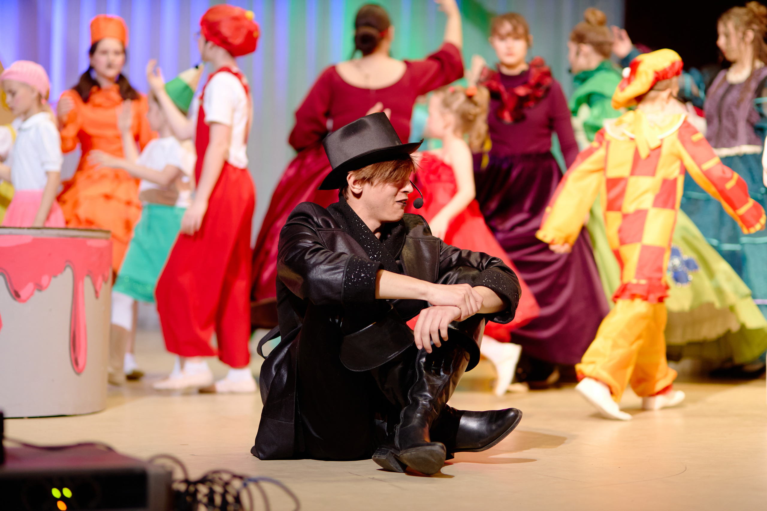 Краски. Фотограф Выпускные альбомы Таганрог Сергей Коробченко