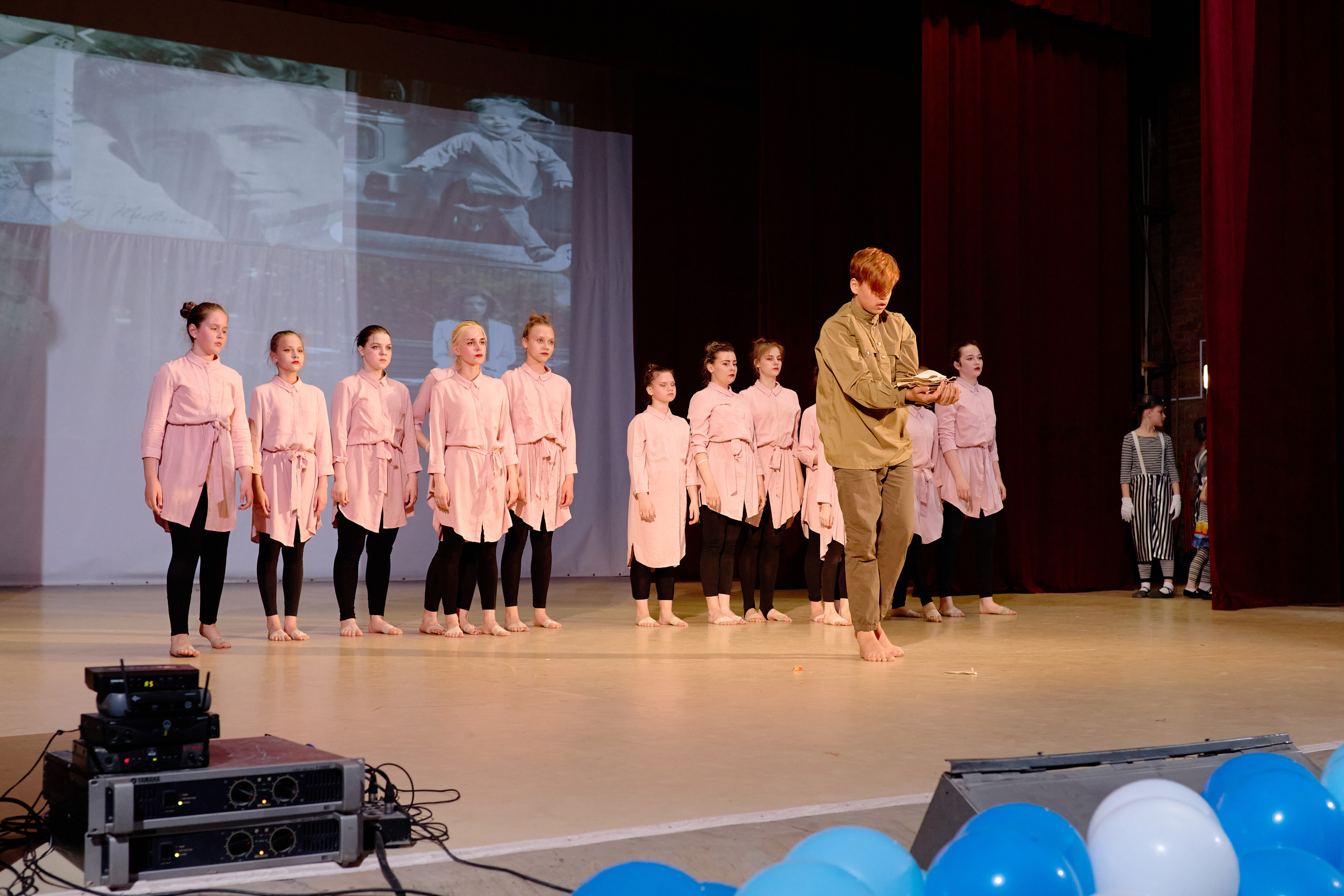 Аврора. Фотограф Выпускные альбомы Таганрог Сергей Коробченко