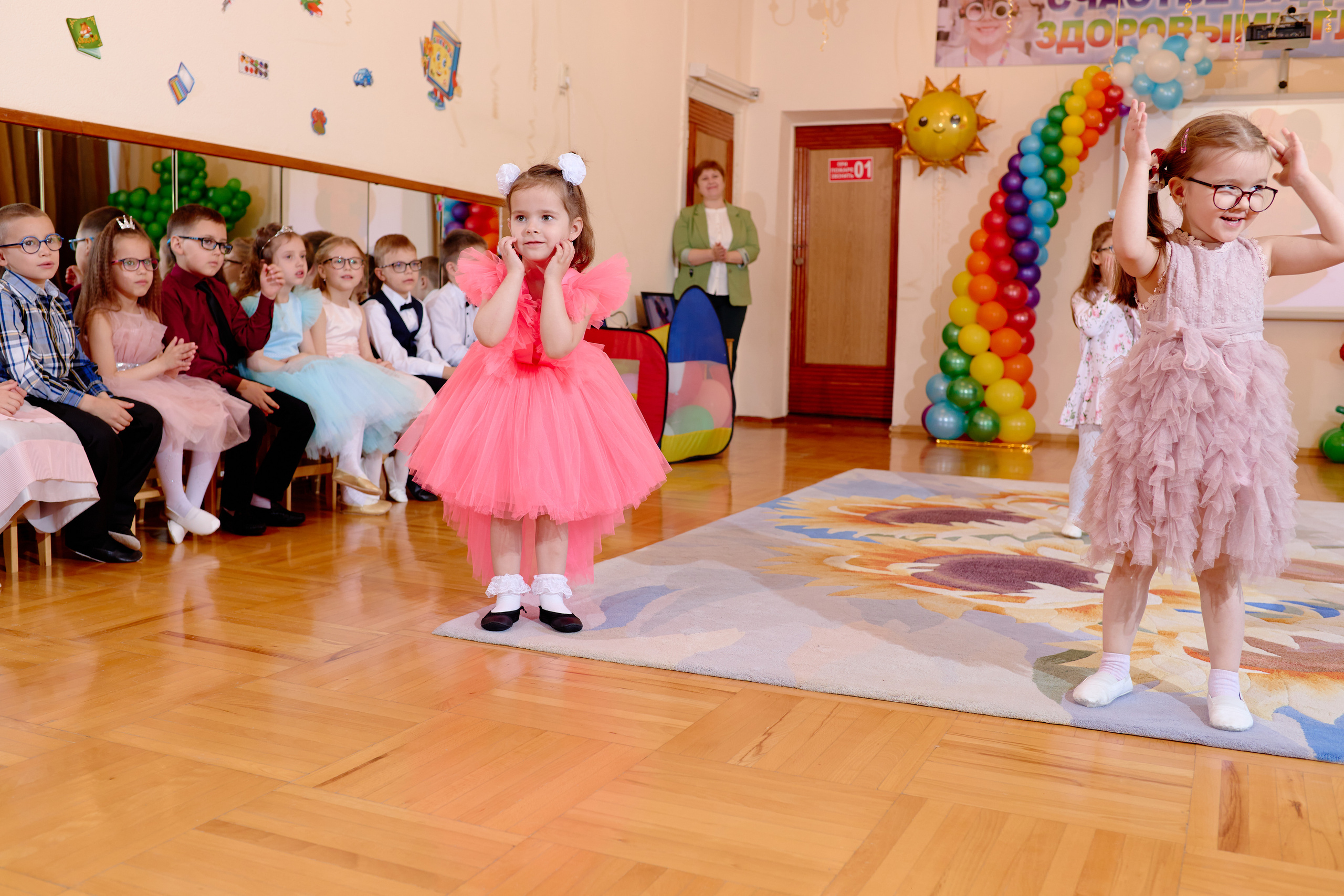 Фотограф выпускной в детском саду таганрог. Фотограф Выпускные альбомы Таганрог Сергей Коробченко