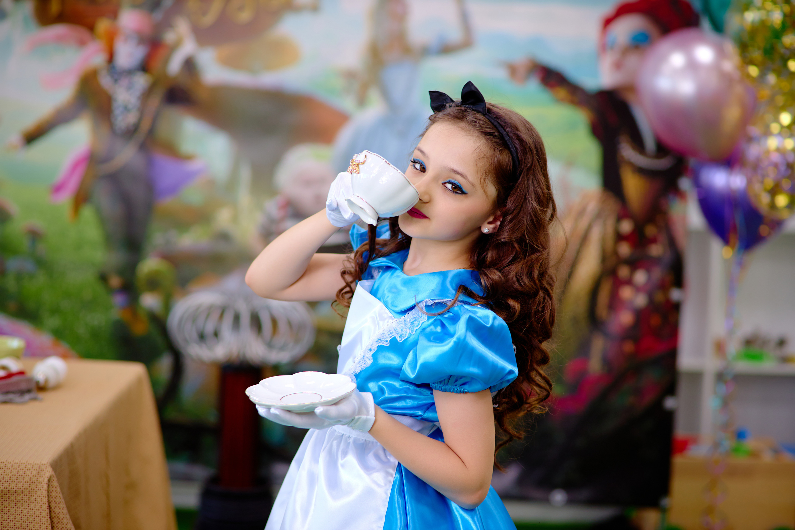 День рождения в детской комнате. Фотограф Выпускные альбомы Таганрог Сергей Коробченко