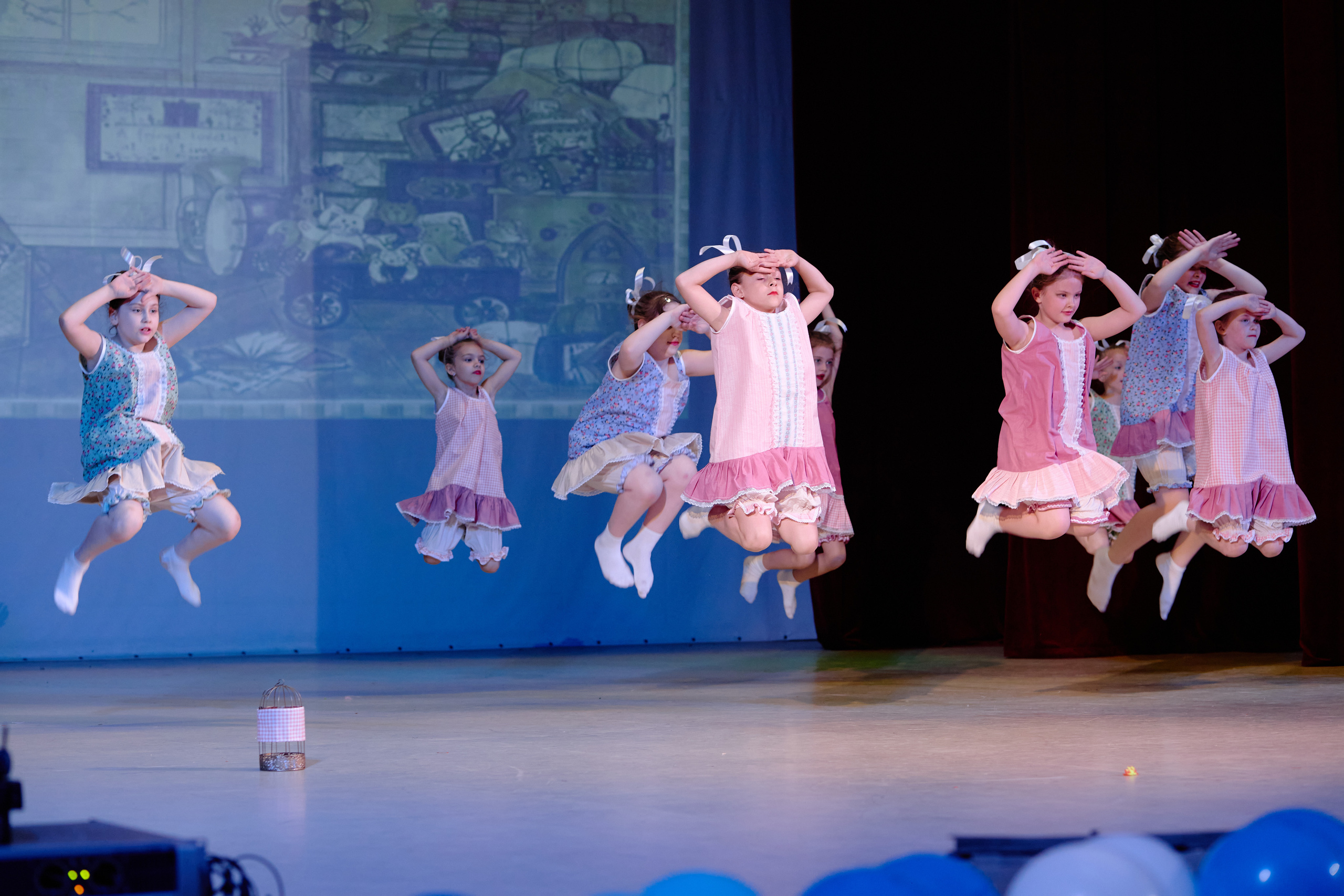 Аврора. Фотограф Выпускные альбомы Таганрог Сергей Коробченко