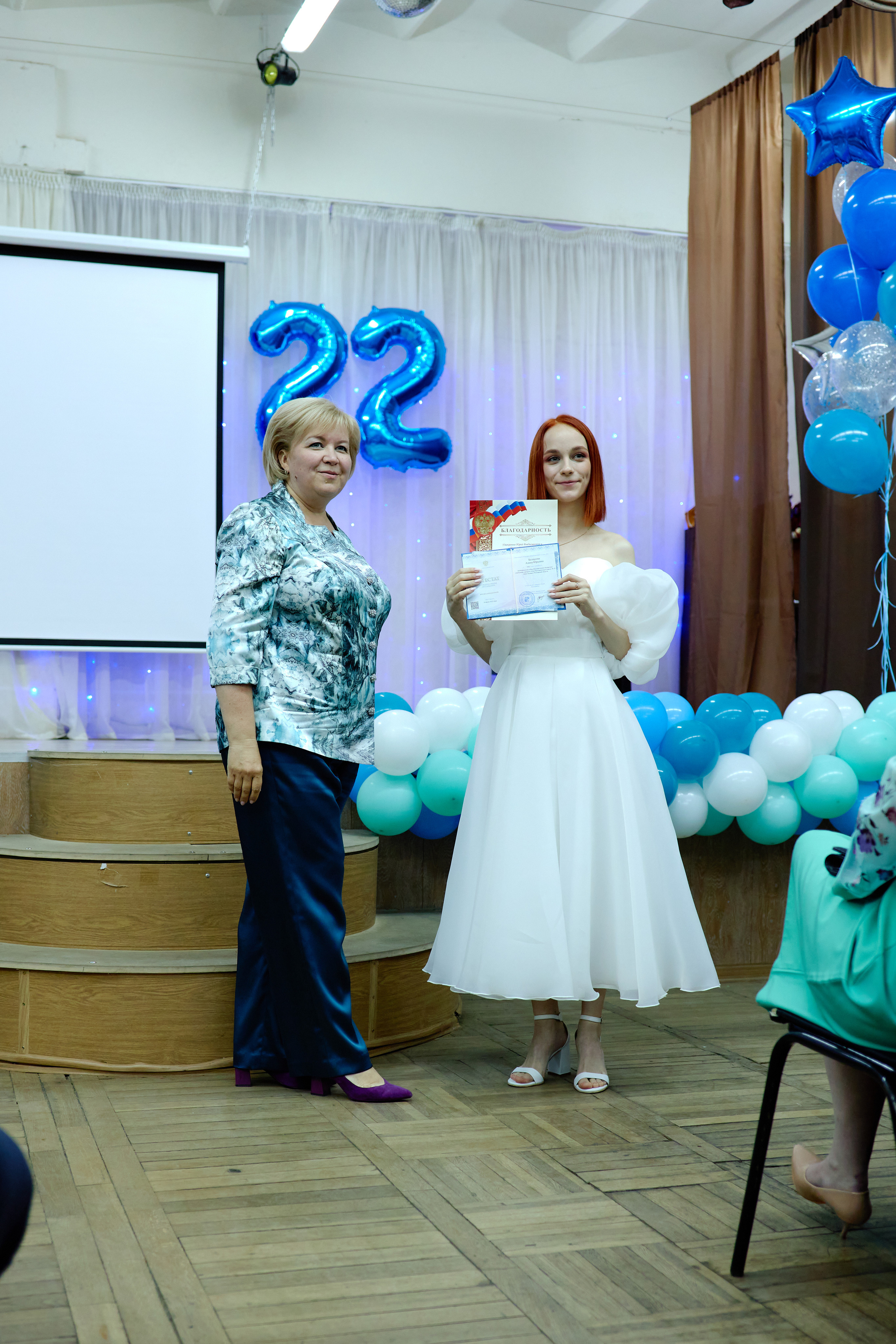 Фотограф на выпускной. Фотограф Выпускные альбомы Таганрог Сергей Коробченко