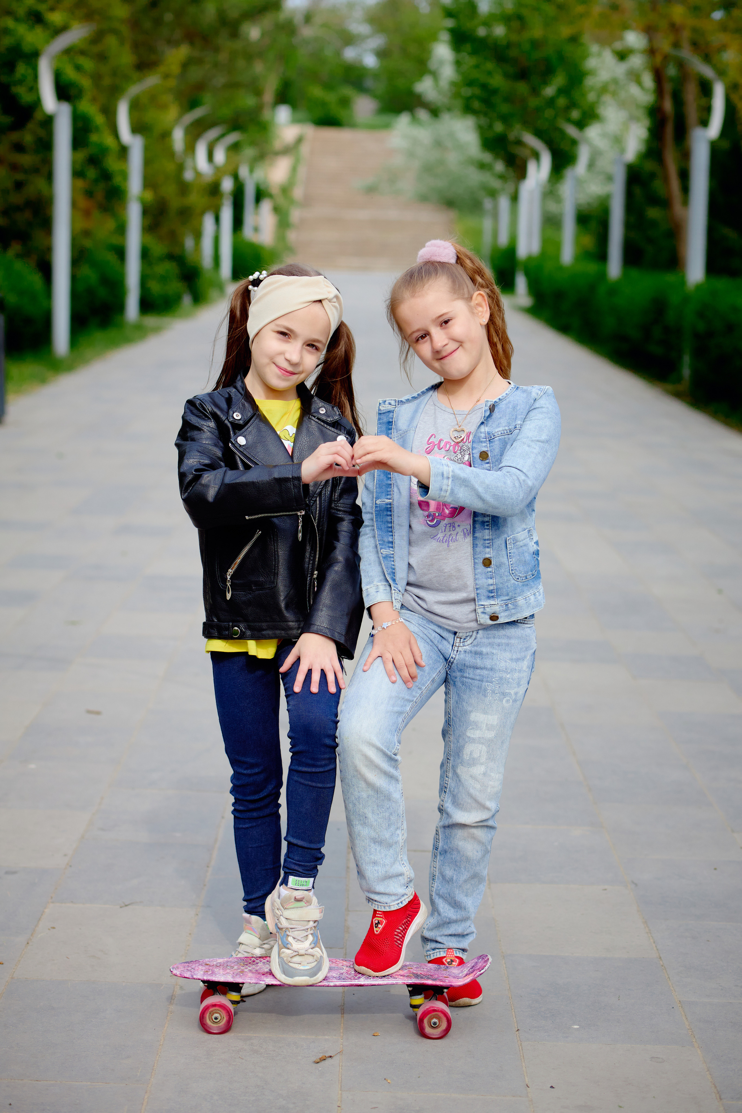 Сьемка на выпускнык альбомы на улице таганрог. Фотограф Выпускные альбомы Таганрог Сергей Коробченко