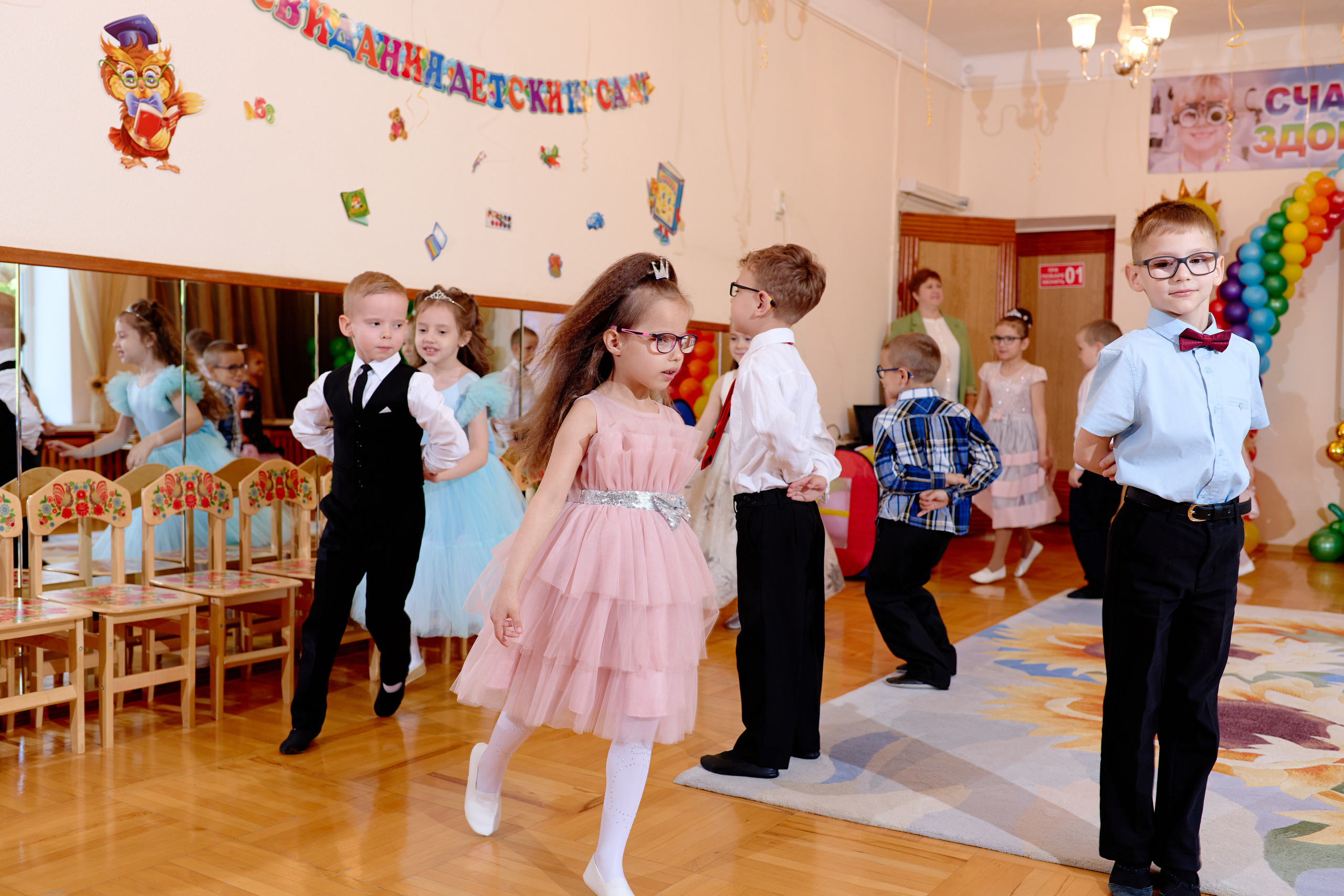 Фотограф выпускной в детском саду таганрог. Фотограф Выпускные альбомы Таганрог Сергей Коробченко